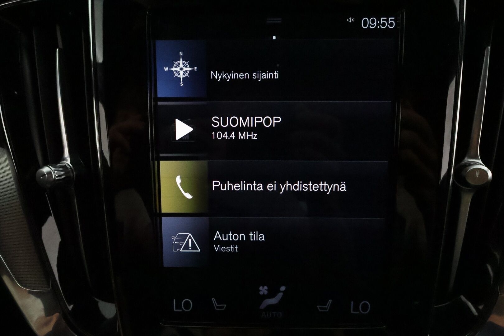 Volvo V60 2021 D3 AWD Business R-Design aut **Webasto / Koukku / Adapt.Vakkari / LED-valot / P.Kamera / Sporttipenkki Muistilla** - 3,99 % KORKOTARJOUS TÄHÄN AUTOON - 1-om Suomi-auto / Kahdet Renkaat