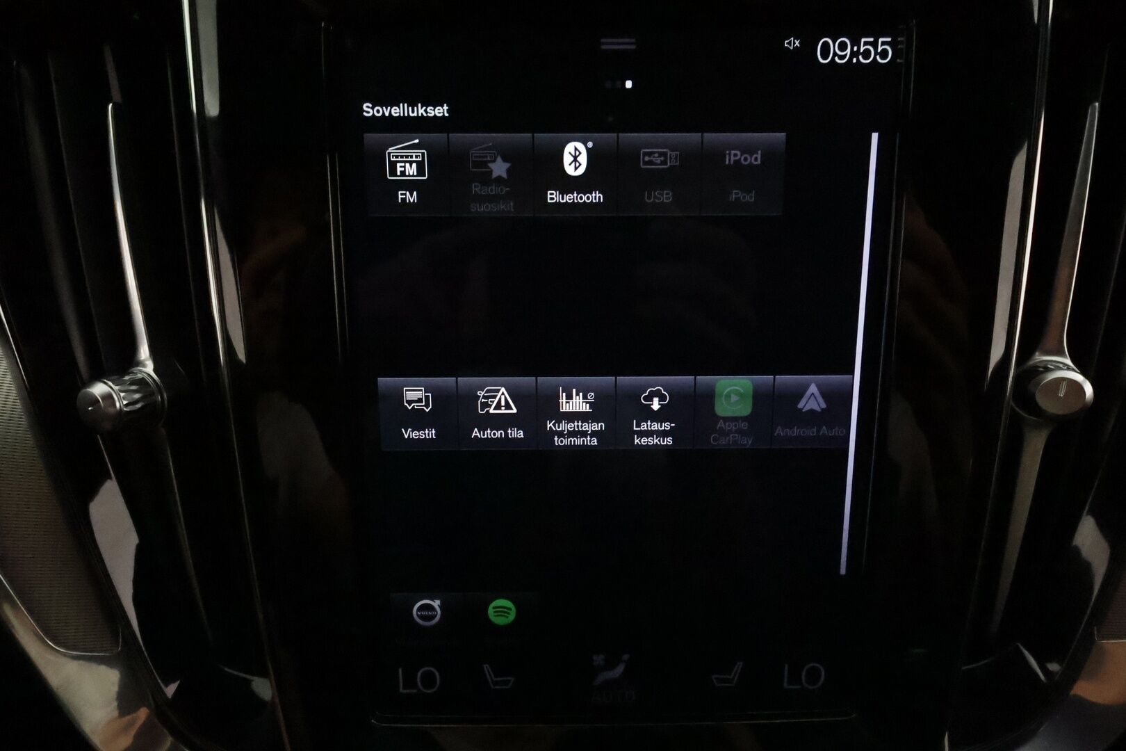 Volvo V60 2021 D3 AWD Business R-Design aut **Webasto / Koukku / Adapt.Vakkari / LED-valot / P.Kamera / Sporttipenkki Muistilla** - 3,99 % KORKOTARJOUS TÄHÄN AUTOON - 1-om Suomi-auto / Kahdet Renkaat