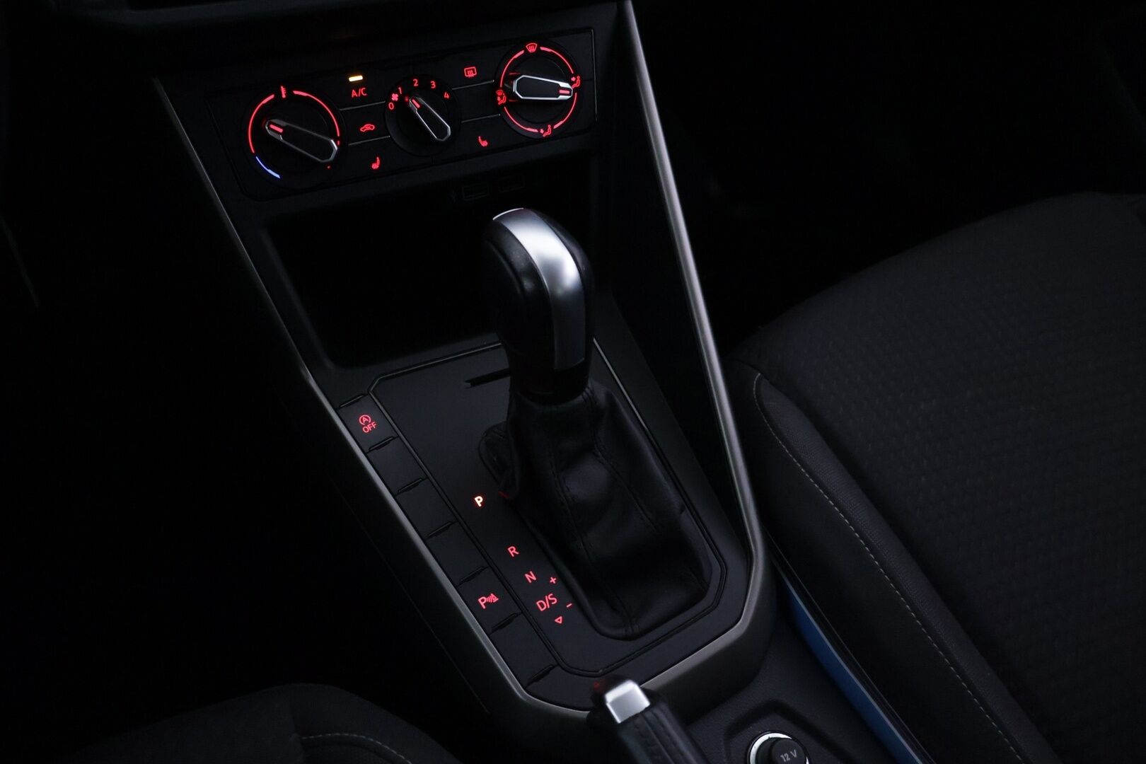 Volkswagen Polo 2020 Style 1,0 TSI 70 kW DSG **ACC / Lohko / Tutkat / Suomi-auto**