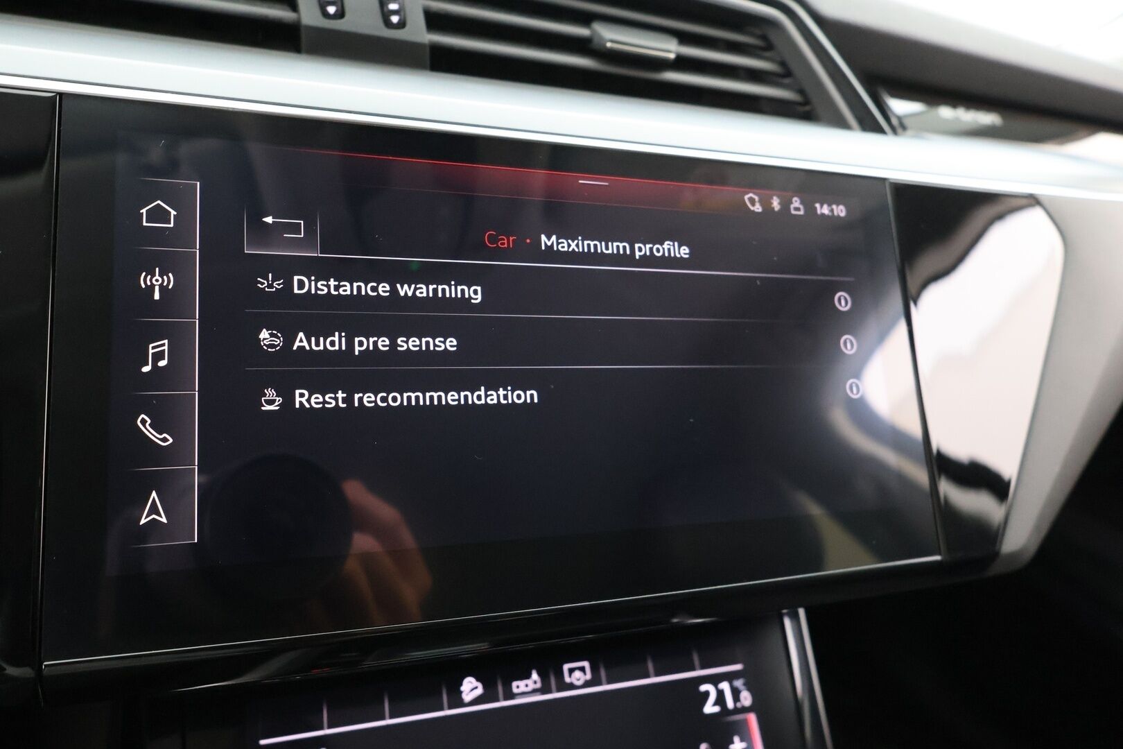 AUDI E-TRON 2020 55 Quattro - 3,99 % KORKOTARJOUS TÄHÄN AUTOON - Koukku / Bang&Olufsen / Sporttipenkit / Navi / Peruutuskamera