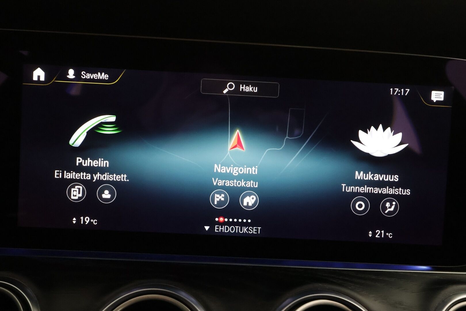 Mercedes-Benz E 2022 300 de 4MATIC A Business Avantgarde EQ Power AMG * Distronic+ / Widescreen / 360° / Koukku / Multibeam / Sportpenkit * - 2x Latauskaapelit / Kahdet renkaat aluvanteilla - HULLUT AVAJAISHULINAT KORKOTARJOUS 3,29 %