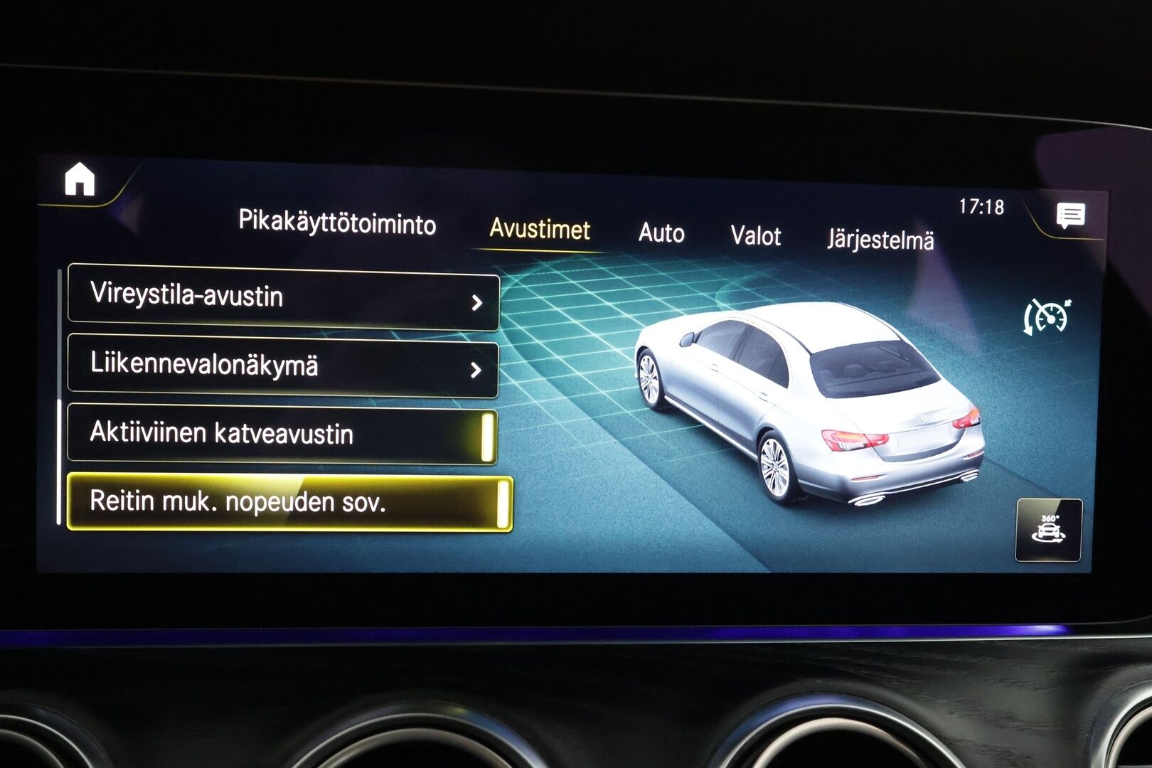 Mercedes-Benz E 2022 300 de 4MATIC A Business Avantgarde EQ Power AMG * Distronic+ / Widescreen / 360° / Koukku / Multibeam / Sportpenkit * - 2x Latauskaapelit / Kahdet renkaat aluvanteilla - HULLUT AVAJAISHULINAT KORKOTARJOUS 3,29 %