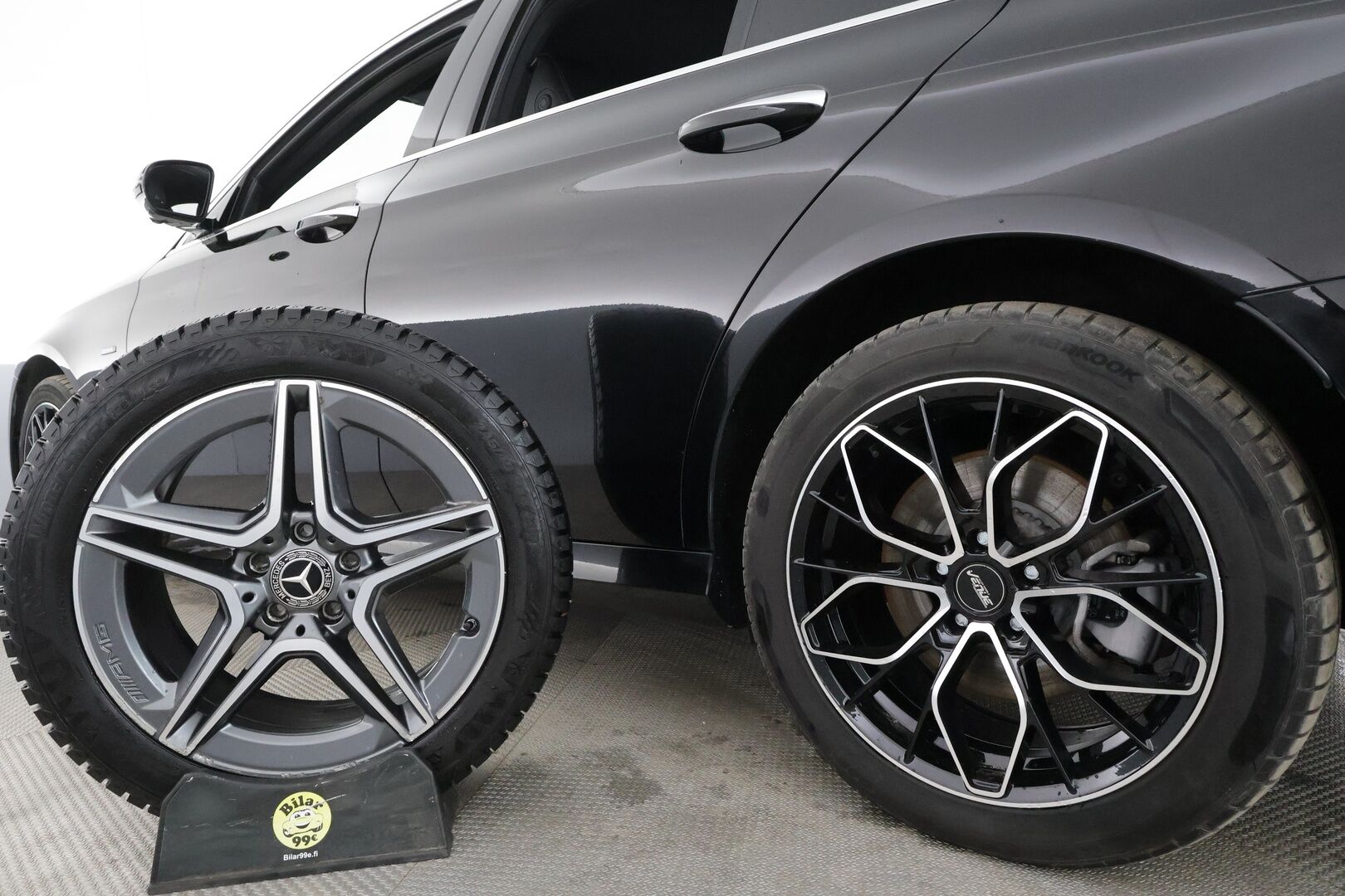 Mercedes-Benz E 2022 300 de 4MATIC A Business Avantgarde EQ Power AMG * Distronic+ / Widescreen / 360° / Koukku / Multibeam / Sportpenkit * - 2x Latauskaapelit / Kahdet renkaat aluvanteilla - HULLUT AVAJAISHULINAT KORKOTARJOUS 3,29 %