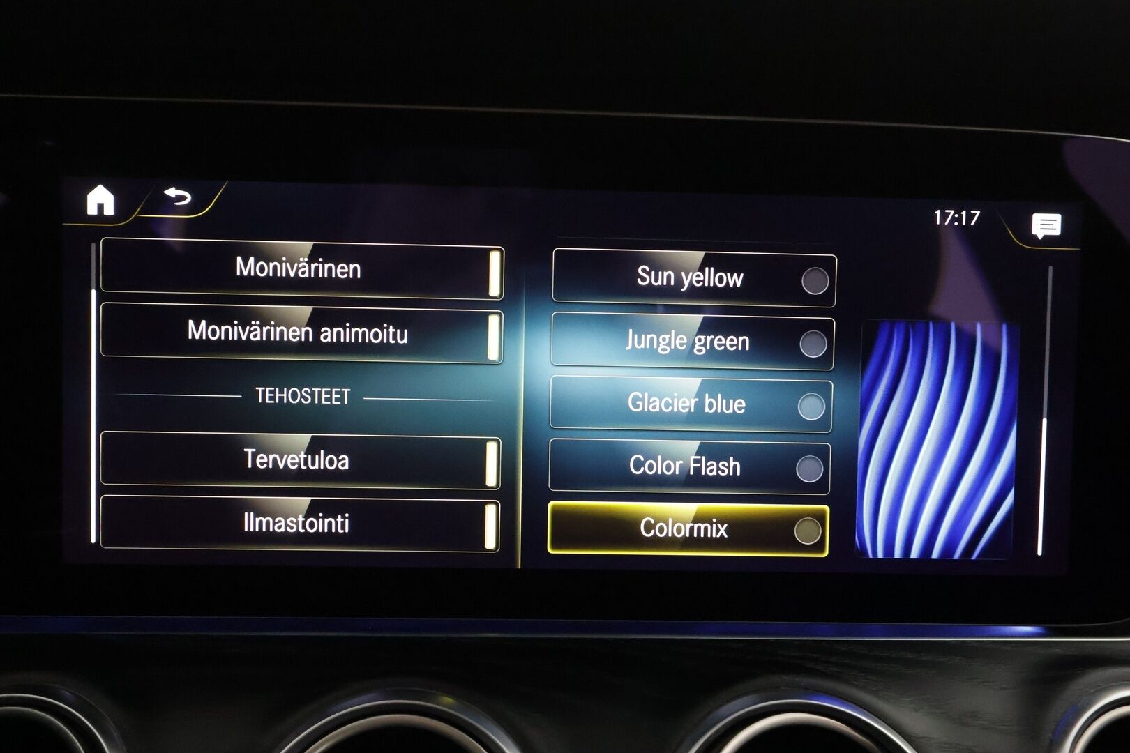 Mercedes-Benz E 2022 300 de 4MATIC A Business Avantgarde EQ Power AMG * Distronic+ / Widescreen / 360° / Koukku / Multibeam / Sportpenkit * - 2x Latauskaapelit / Kahdet renkaat aluvanteilla - HULLUT AVAJAISHULINAT KORKOTARJOUS 3,29 %