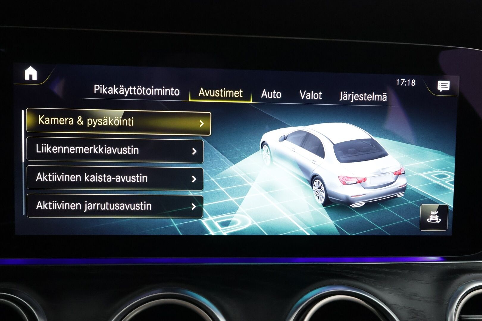 Mercedes-Benz E 2022 300 de 4MATIC A Business Avantgarde EQ Power AMG * Distronic+ / Widescreen / 360° / Koukku / Multibeam / Sportpenkit * - 2x Latauskaapelit / Kahdet renkaat aluvanteilla - HULLUT AVAJAISHULINAT KORKOTARJOUS 3,29 %