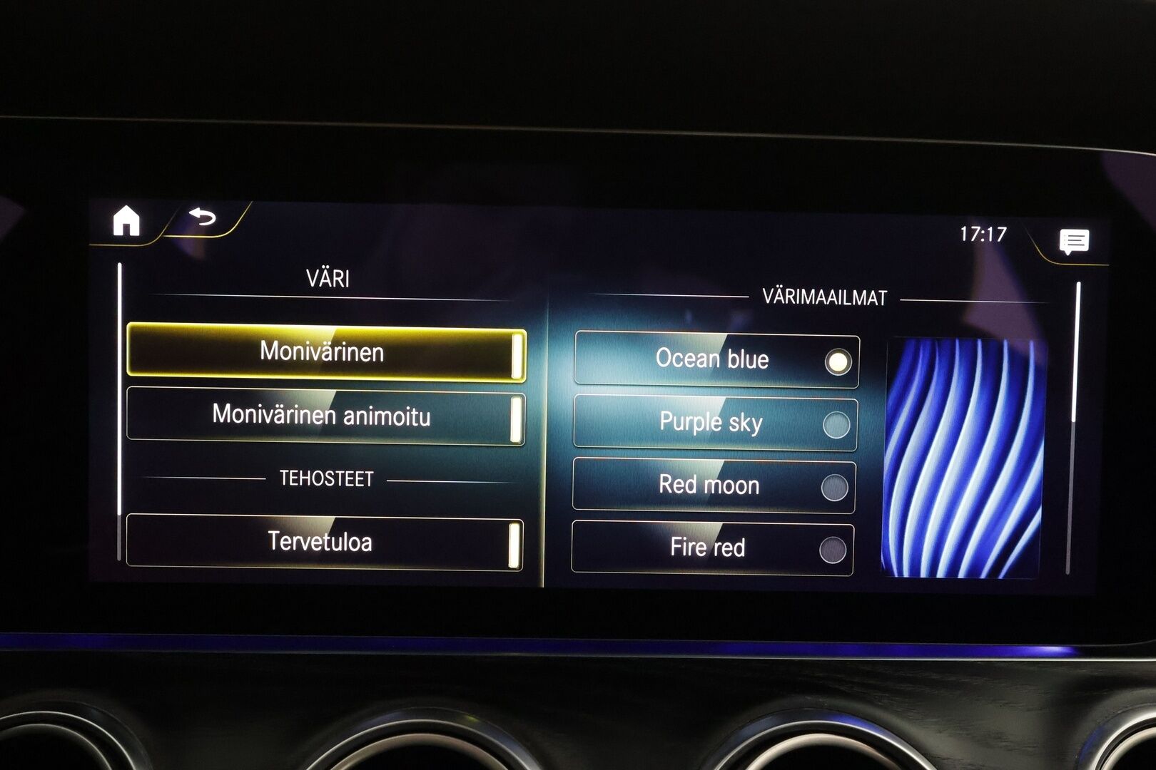 Mercedes-Benz E 2022 300 de 4MATIC A Business Avantgarde EQ Power AMG * Distronic+ / Widescreen / 360° / Koukku / Multibeam / Sportpenkit * - 2x Latauskaapelit / Kahdet renkaat aluvanteilla - HULLUT AVAJAISHULINAT KORKOTARJOUS 3,29 %