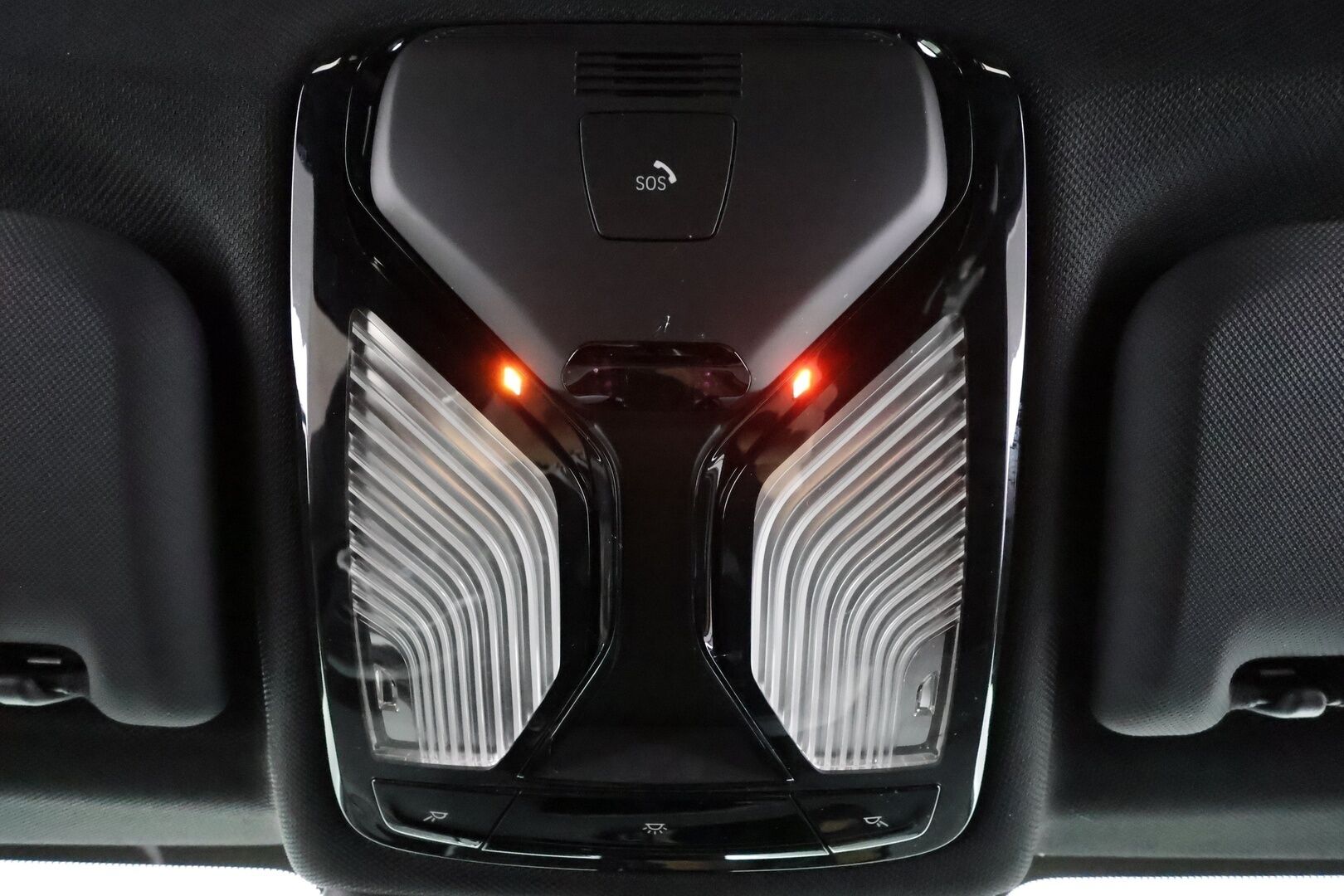 BMW X3 2020 G01 xDrive 30e A Business M-Sport * H&K / Sportpenkki Muistilla / 360° / Navi / HUD / Adapt.LED / Keyless * - Akku kuntotarkastettu / 2x Latauskaapelit / Kahdet renkaat 