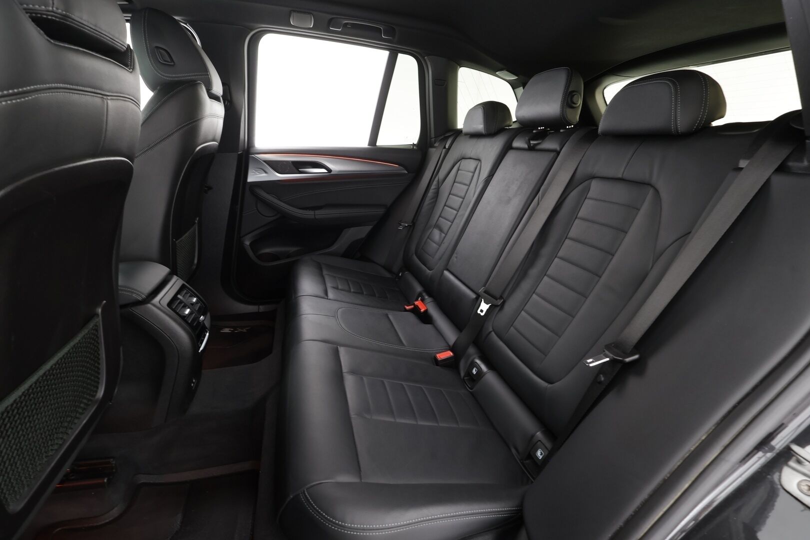 BMW X3 2020 G01 xDrive 30e A Business M-Sport * H&K / Sportpenkki Muistilla / 360° / Navi / HUD / Adapt.LED / Keyless * - Akku kuntotarkastettu / 2x Latauskaapelit / Kahdet renkaat 