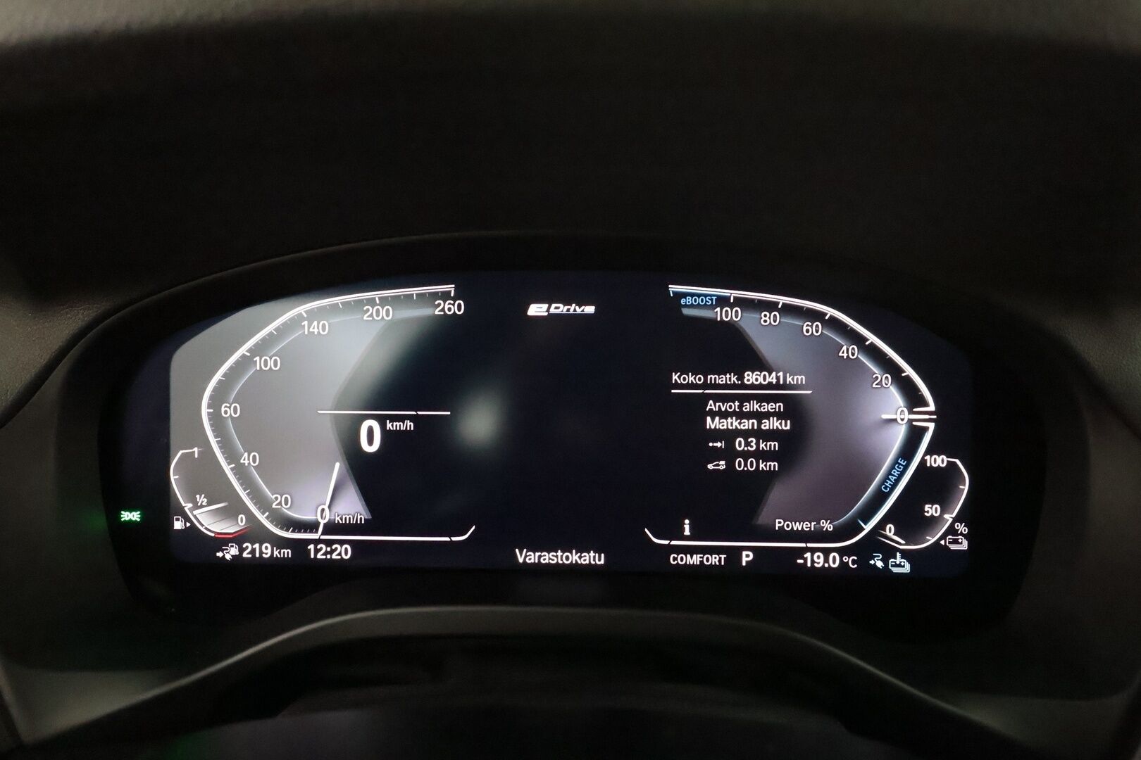 BMW X3 2020 G01 xDrive 30e A Business M-Sport * H&K / Sportpenkki Muistilla / 360° / Navi / HUD / Adapt.LED / Keyless * - Akku kuntotarkastettu / 2x Latauskaapelit / Kahdet renkaat 