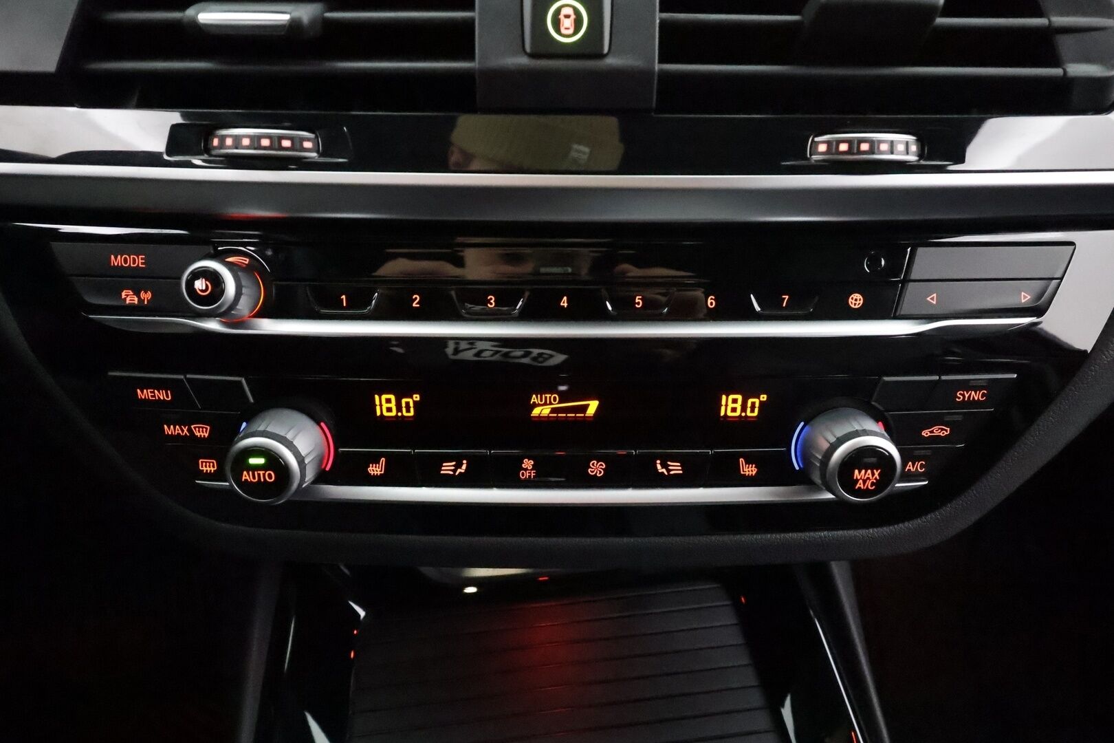 BMW X3 2020 G01 xDrive 30e A Business M-Sport * H&K / Sportpenkki Muistilla / 360° / Navi / HUD / Adapt.LED / Keyless * - Akku kuntotarkastettu / 2x Latauskaapelit / Kahdet renkaat 