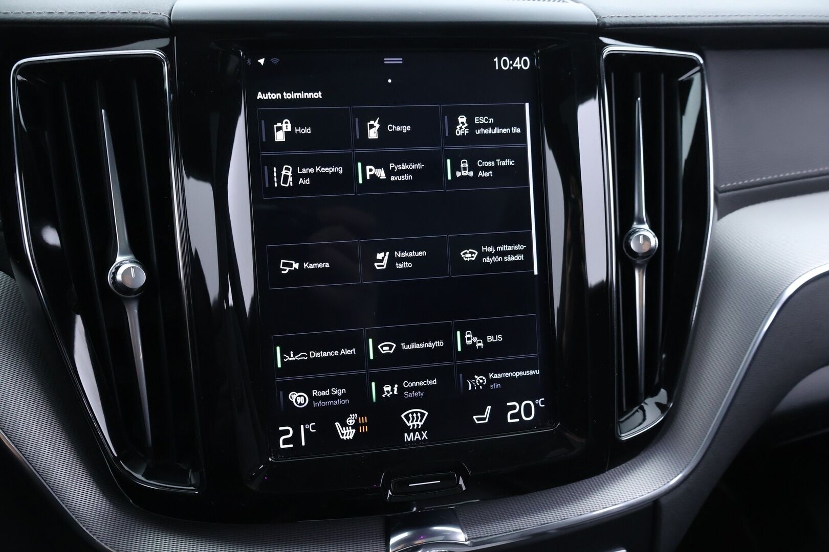 Volvo XC60 2020 T8 Recharge AWD R-Design Aut. *ACC / Webasto / Bower&Wilkins / Hierovat & Ilmastoidut Penkit / HUD / Panorama / Koukku * - Akku kuntotarkastettu / 2x Volvon vanteet / Juuri huollettu - HULLUT AVAJAISHULINAT KORKOTARJOUS 3,29 %