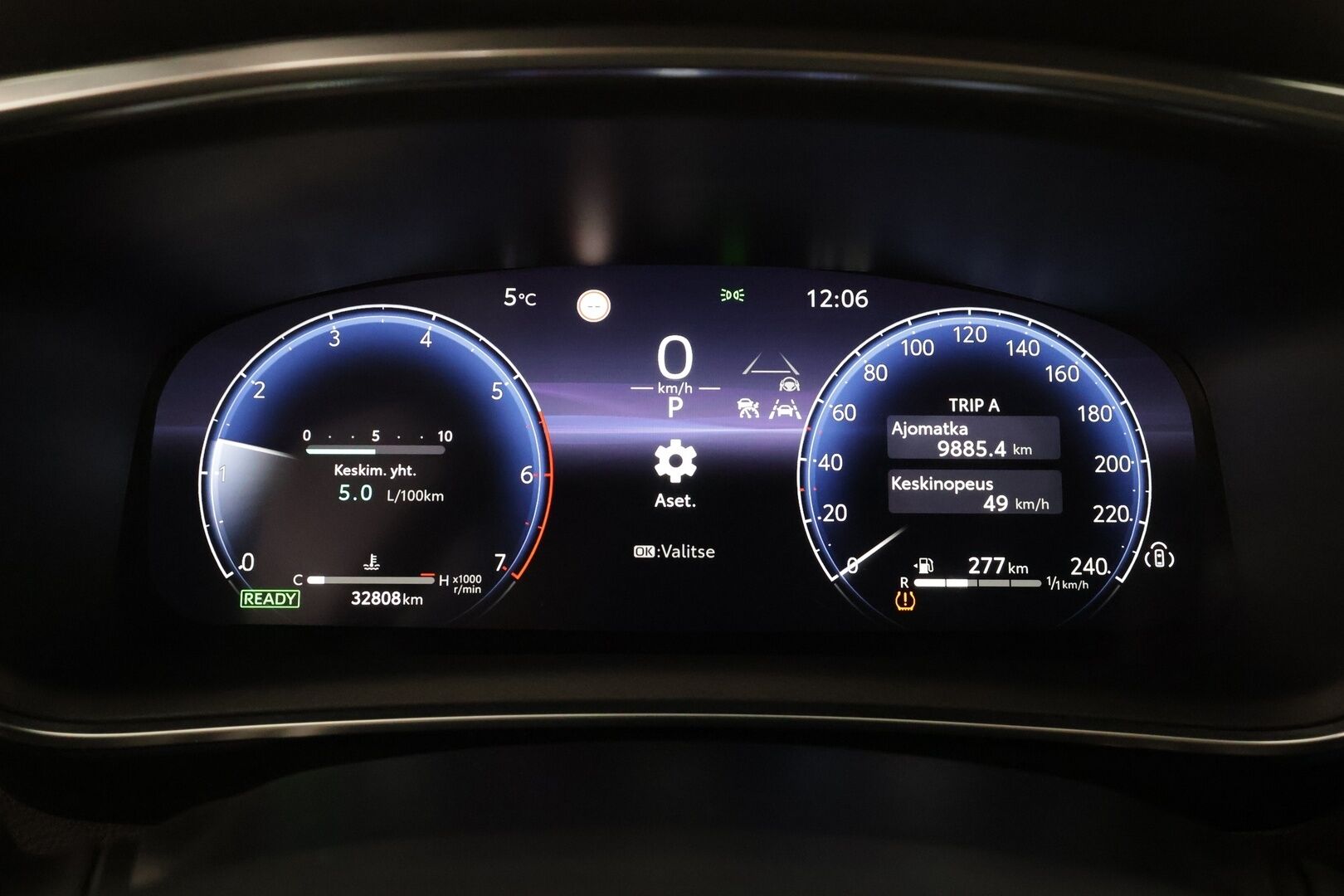 Toyota Corolla 2024 Touring Sports 1,8 Hybrid Active * ACC / P.kamera / LED / Navi / Facelift / Digimittaristo * - Suomi-auto / Kahdet renkaat aluvanteilla / Merkkihuollettu