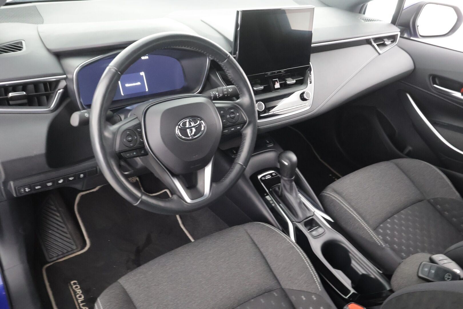 Toyota Corolla 2024 1.8 Touring Sports Hybrid Active *ACC / Kamera / LED / Navi / Facelift / Digimittaristo* - Suomi-auto / Kahdet OEM vanteet / Merkkihuollettu / ALV / Viimeisin huolto 29tkm