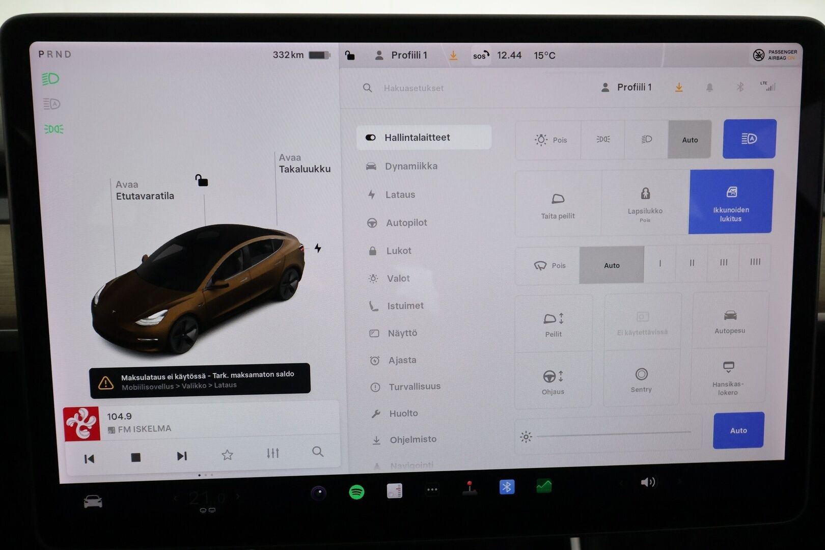 Tesla Model 3 2019 Long Range Dual motor AWD *Koukku / Lasikatto / ACC / LED / P.kamera / Muistipenkki / Navi / Premium Audio* - Akku kuntotarkastettu / 2x Latauskaapelit / Kahdet Renkaat