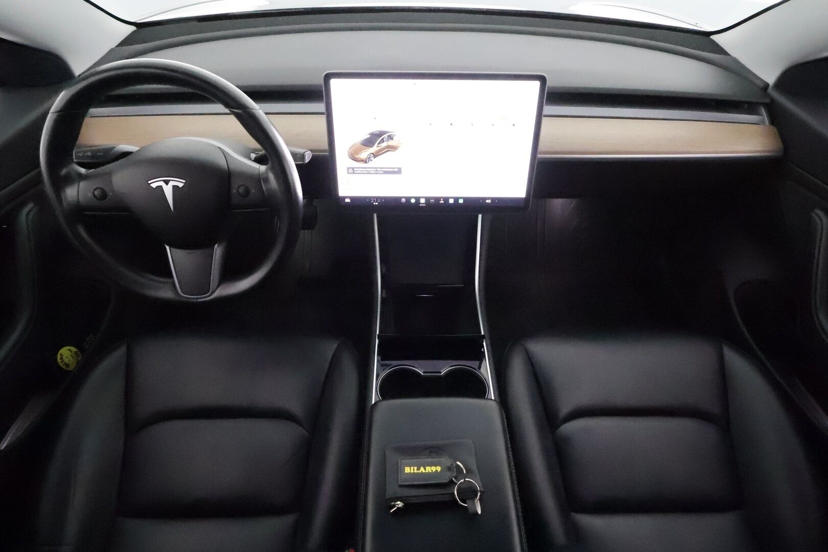 Tesla Model 3 2019 Long Range Dual motor AWD *Koukku / Lasikatto / ACC / LED / P.kamera / Muistipenkki / Navi / Premium Audio* - Akku kuntotarkastettu / 2x Latauskaapelit / Kahdet Renkaat