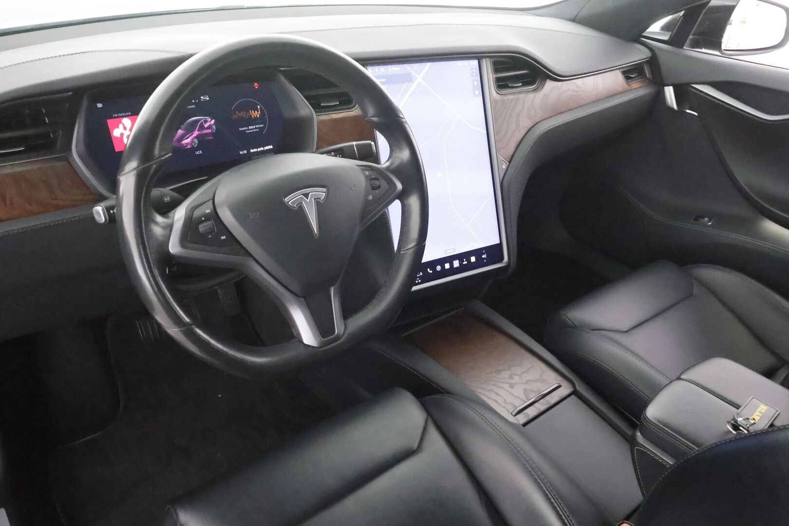 Tesla Model S 2019 Long Range AWD Raven - | Ilma-alusta | Lasikatto | ACC | LED | P.Kamera | Muistipenkki | LED | Premium Audio | Navi | Kaistavahti | Keyless | Kahdet renkaat |