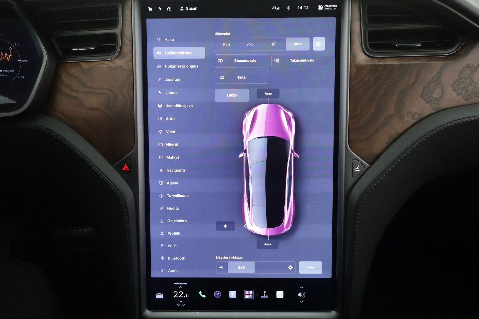 Tesla Model S 2019 Long Range AWD Raven - | Ilma-alusta | Lasikatto | ACC | LED | P.Kamera | Muistipenkki | LED | Premium Audio | Navi | Kaistavahti | Keyless | Kahdet renkaat |