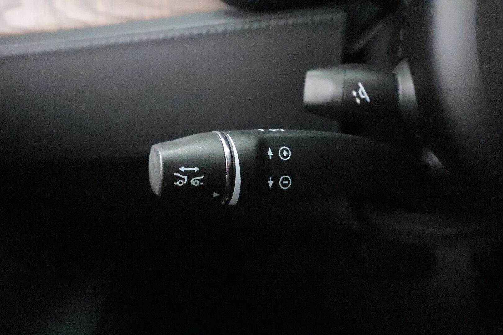 Tesla Model S 2019 Long Range AWD Raven - | Ilma-alusta | Lasikatto | ACC | LED | P.Kamera | Muistipenkki | LED | Premium Audio | Navi | Kaistavahti | Keyless | Kahdet renkaat |