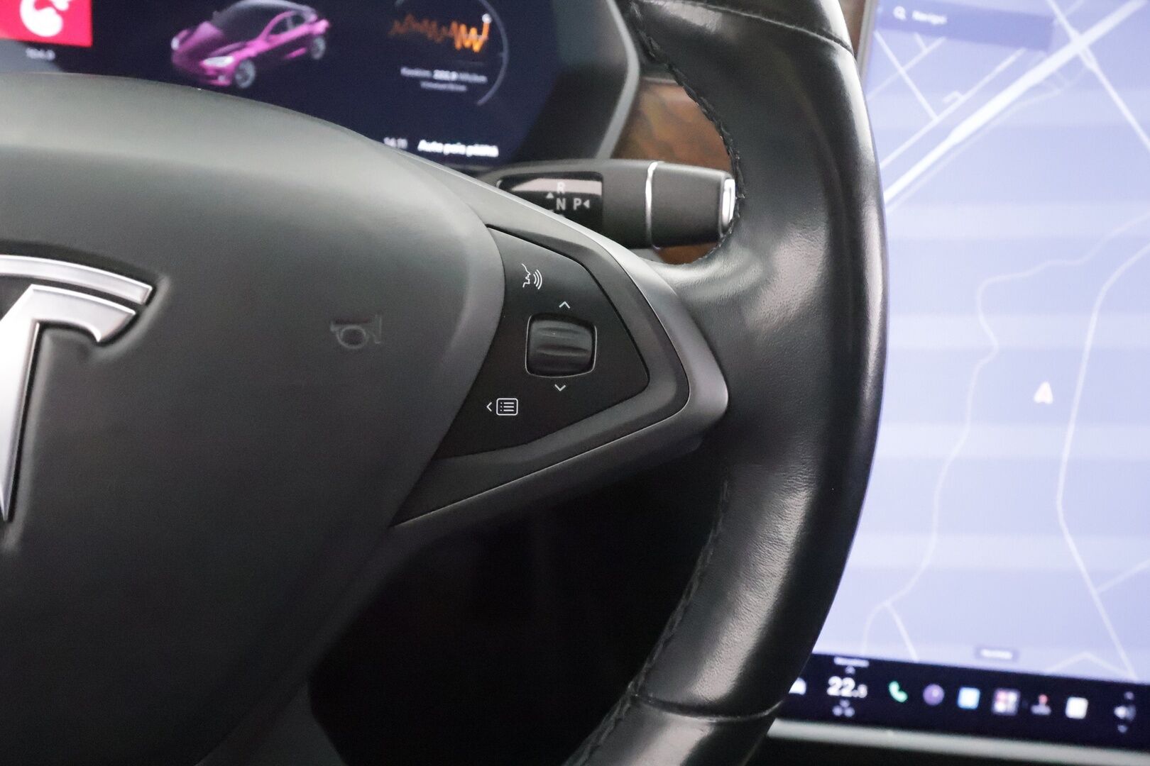 Tesla Model S 2019 Long Range AWD Raven - | Ilma-alusta | Lasikatto | ACC | LED | P.Kamera | Muistipenkki | LED | Premium Audio | Navi | Kaistavahti | Keyless | Kahdet renkaat |