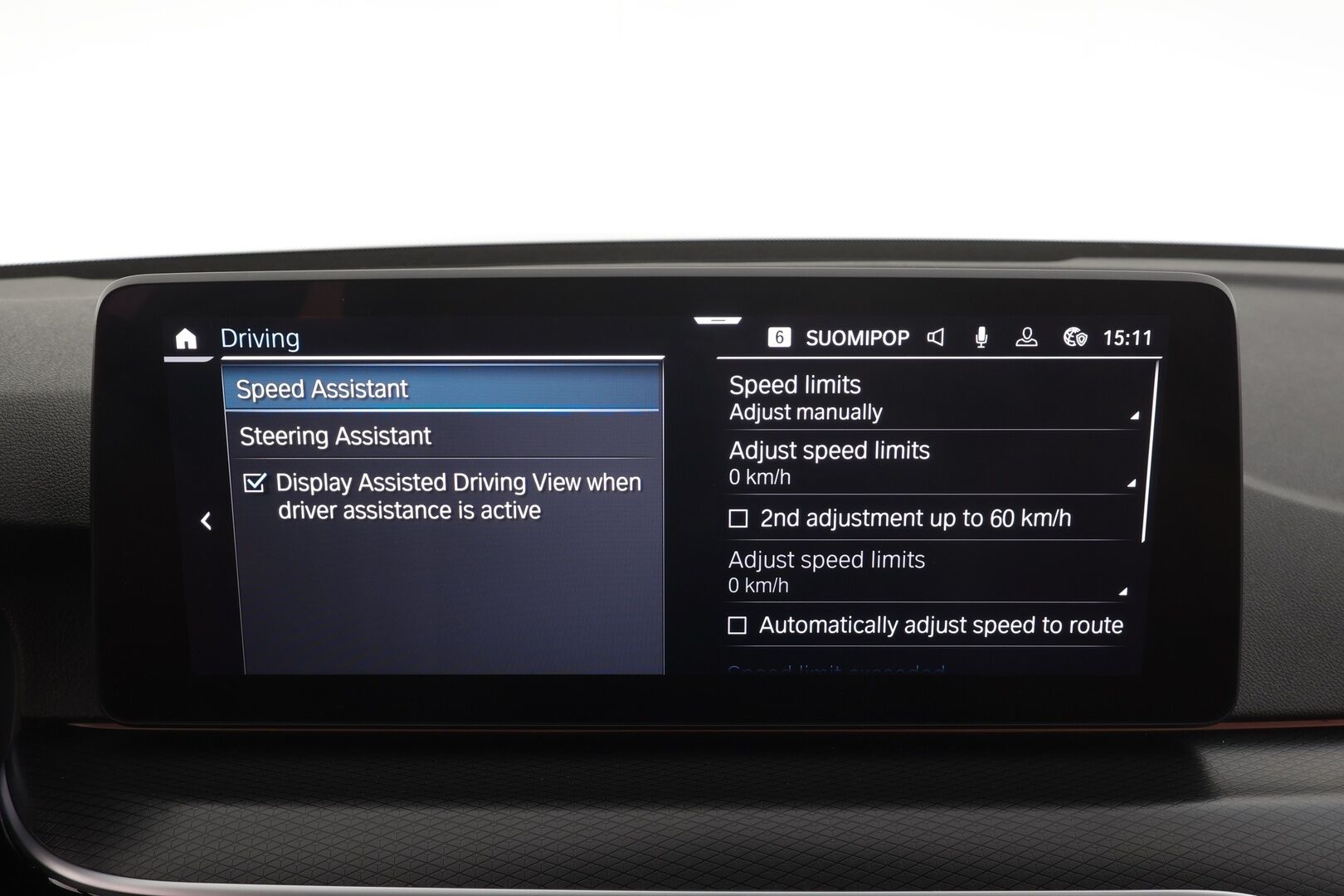 BMW 530 2021 G31 Touring 530e xDrive A Charged Edition M Sport * ACC / LED / P.Kamera / Koukku / HiFi / Navi / Comfort Access * - 2x Latauskaapelit / Kahdet renkaat aluvanteilla