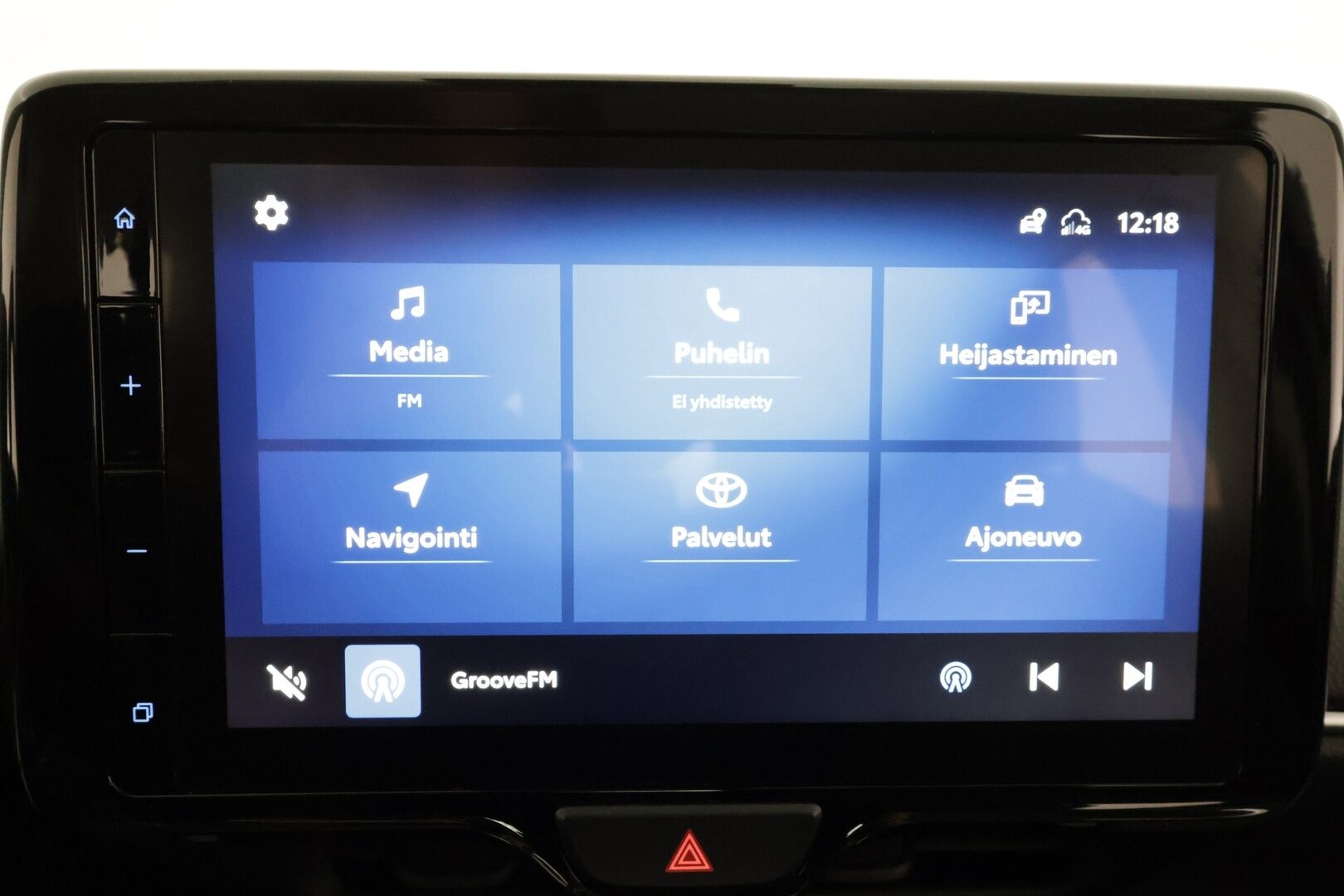 Toyota Yaris Cross 2024 1,5 Hybrid Active * ACC / P.kamera / LED / Navi / KeylessGo * - Suomi-auto / Kahdet renkaat aluvanteilla / Merkkihuollettu - HULLU BLACKWEEK KORKOTARJOUS 2,49%