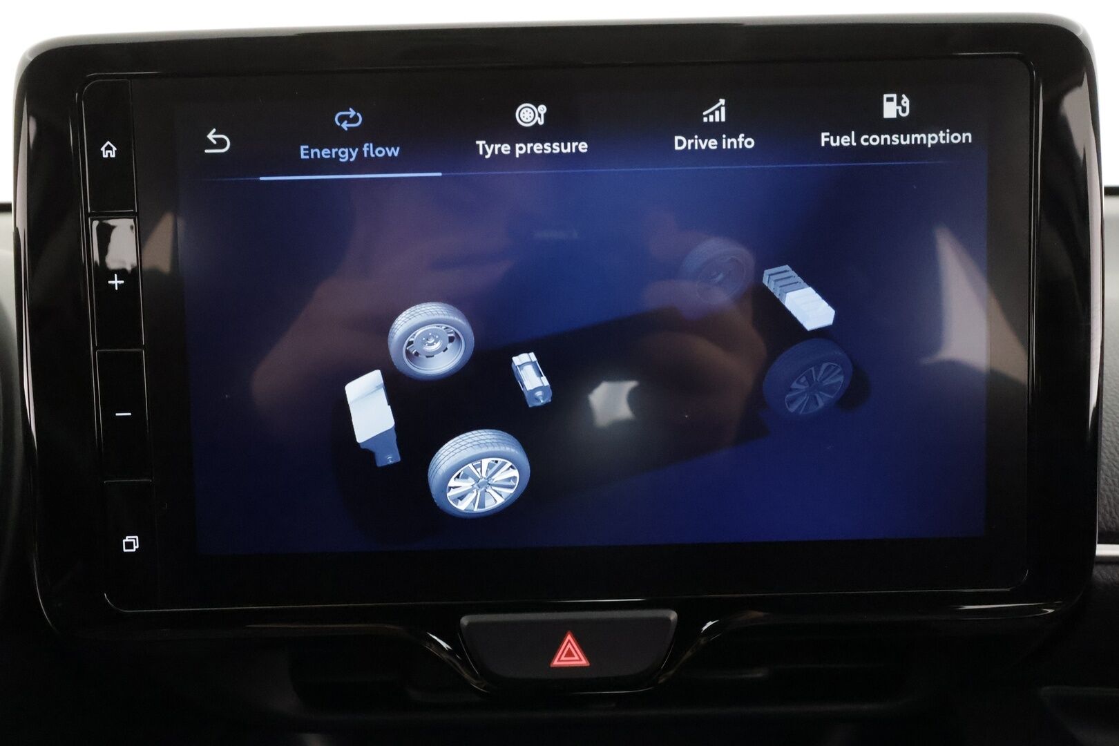 Toyota Yaris 2024 1,5 Hybrid 116 Intense * 1.Om Suomi-auto /  ACC / P.kamera / Ratinlämmitin / Kaistavahti / Apple&Android * - Kahdet renkaat aluvanteilla / Merkkihuollettu - HULLUT BLACKWEEK JATKOT - KORKOTARJOUS 2,49%