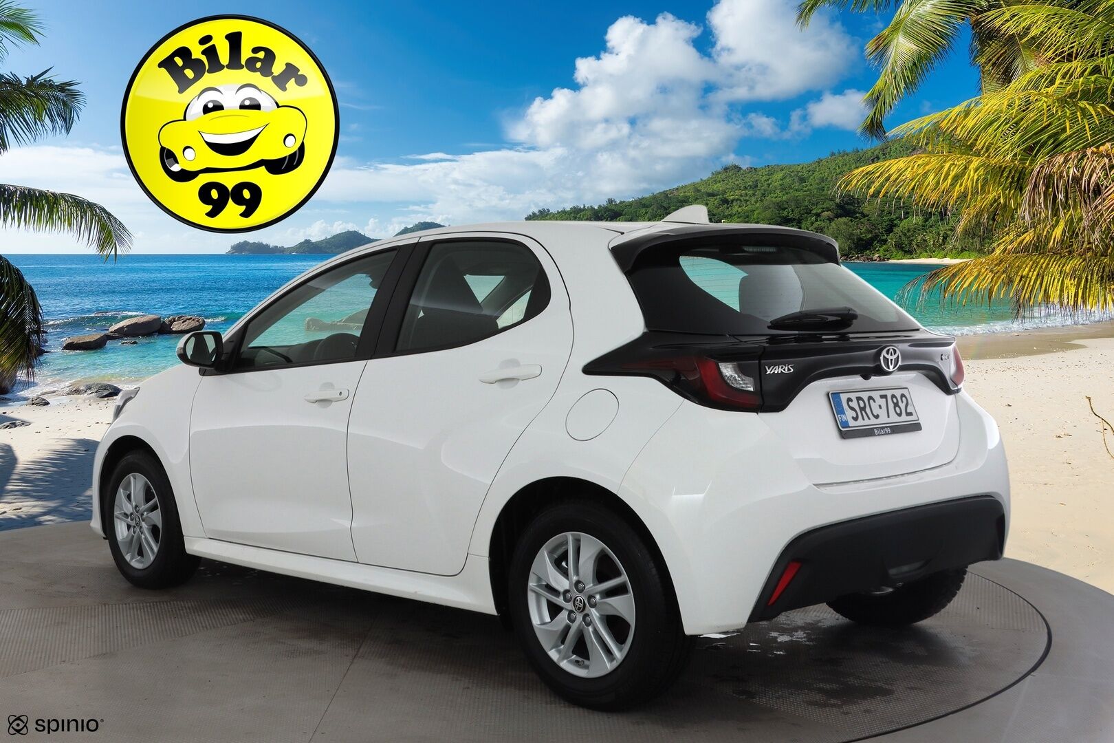 Toyota Yaris 2024 1,5 Hybrid 116 Intense * 1.Om Suomi-auto /  ACC / P.kamera / Ratinlämmitin / Kaistavahti / Apple&Android * - Kahdet renkaat aluvanteilla / Merkkihuollettu - HULLUT BLACKWEEK JATKOT - KORKOTARJOUS 2,49%