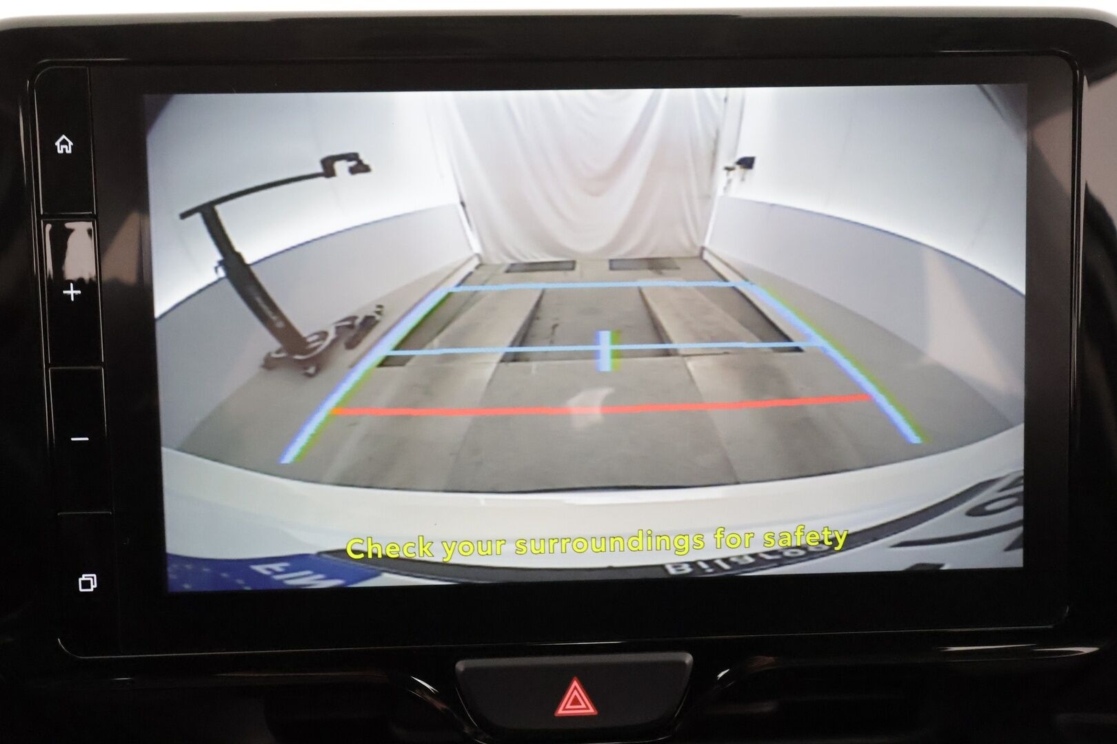 Toyota Yaris 2024 1,5 Hybrid 116 Intense * 1.Om Suomi-auto /  ACC / P.kamera / Ratinlämmitin / Kaistavahti / Apple&Android * - Kahdet renkaat aluvanteilla / Merkkihuollettu - HULLUT BLACKWEEK JATKOT - KORKOTARJOUS 2,49%