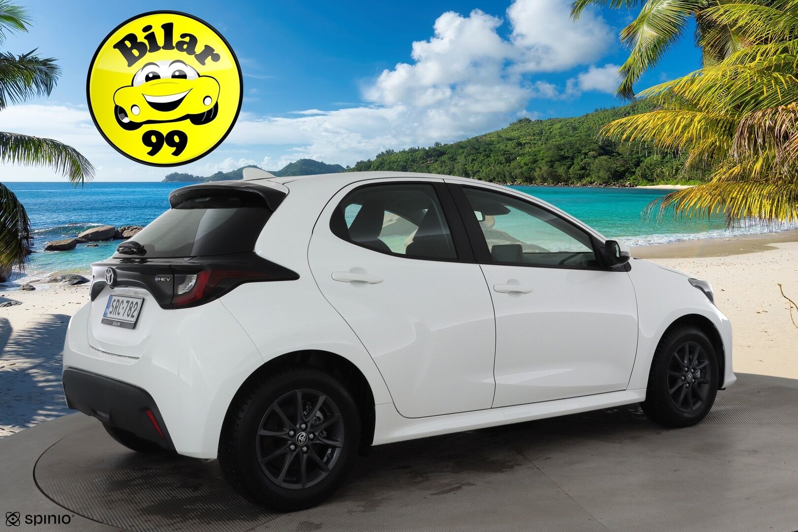 Toyota Yaris 2024 1,5 Hybrid 116 Intense * 1.Om Suomi-auto /  ACC / P.kamera / Ratinlämmitin / Kaistavahti / Apple&Android * - Kahdet renkaat aluvanteilla / Merkkihuollettu - HULLUT BLACKWEEK JATKOT - KORKOTARJOUS 2,49%