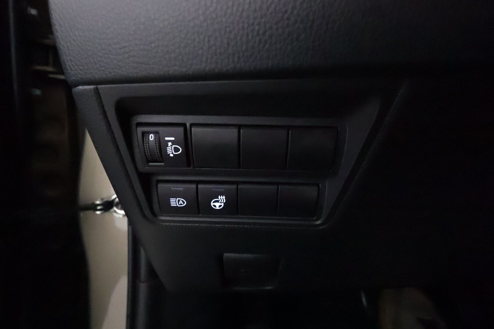 Toyota Yaris 2024 1,5 Hybrid Active Business **ACC / P.kamera / Navi / Kaistavahti / Lohkolämmitin Sisäpistokkeella / KeylessGO - 1-om Suomi-auto / Kahdet Renkaat