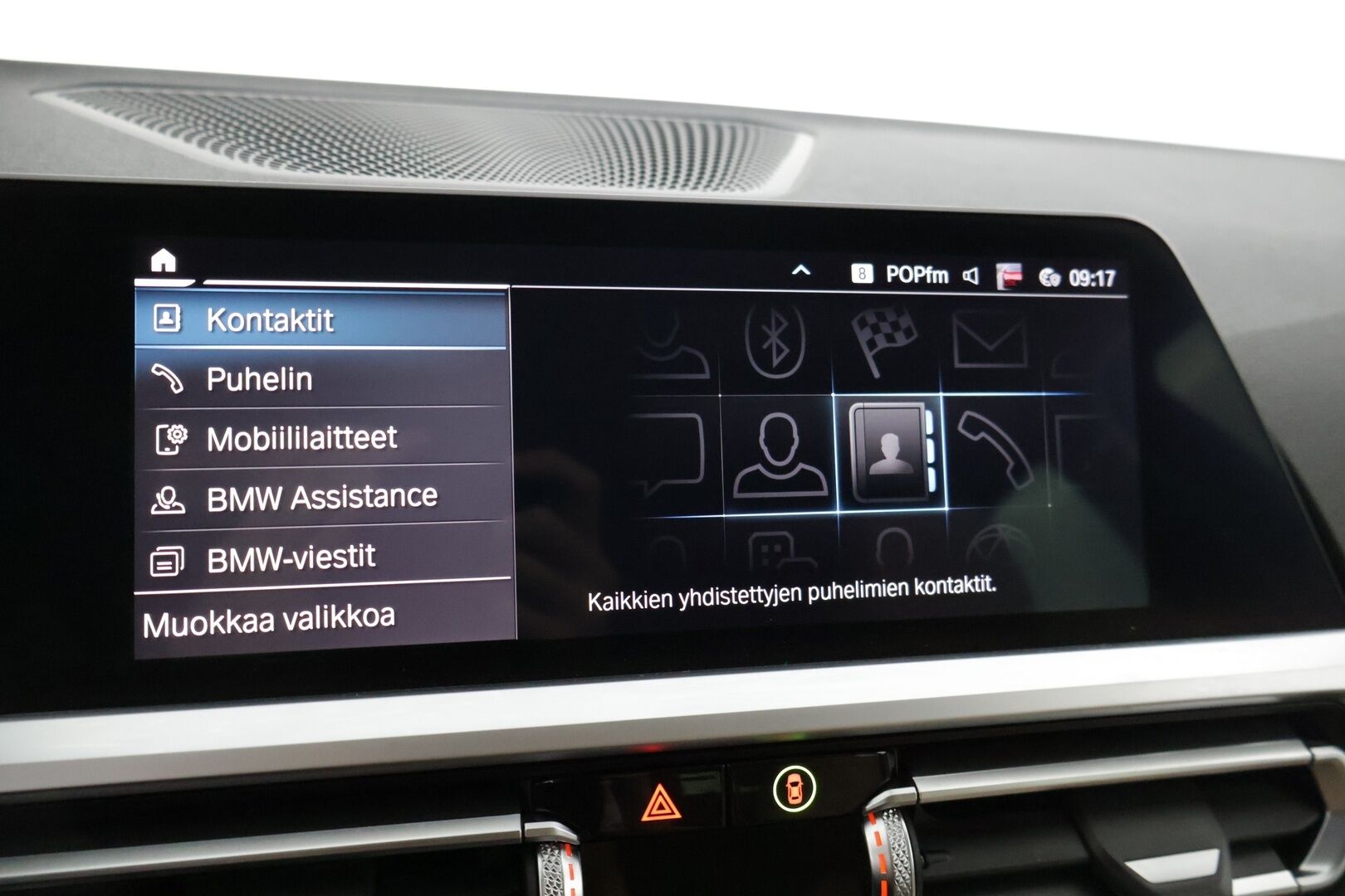 BMW 330 2021 G21 Touring 330e A Charged Edition Sport  * Sportline / Digimittaristo / H&K / S-koukku / ACC / Nahkasisusta / - 2x Renkaat vanteilla / Akkukäyttöinen lisälämmitin / Tutkat / Ambient Light 