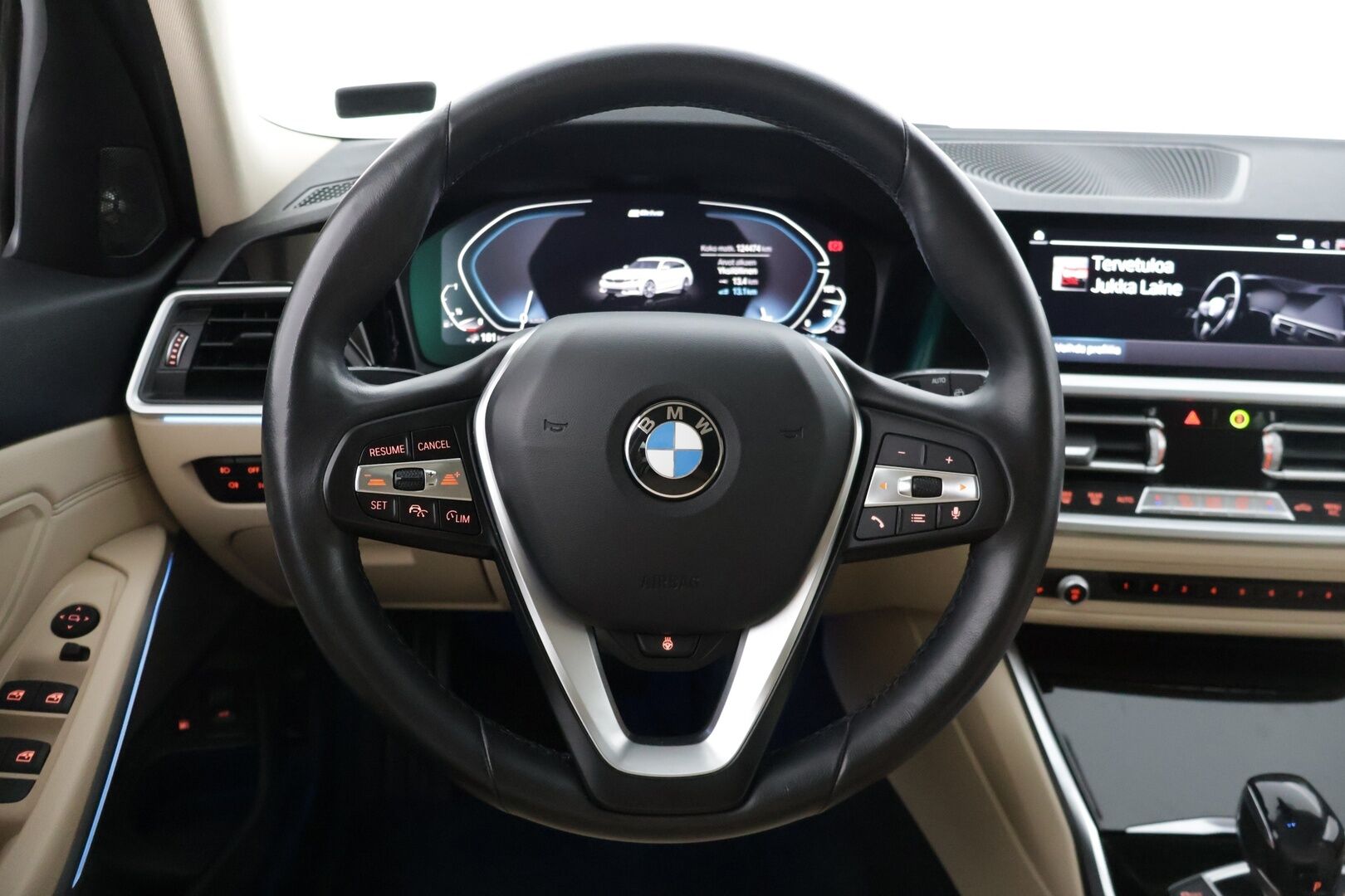 BMW 330 2021 G21 Touring 330e A Charged Edition Sport  * Sportline / Digimittaristo / H&K / S-koukku / ACC / Nahkasisusta / - 2x Renkaat vanteilla / Akkukäyttöinen lisälämmitin / Tutkat / Ambient Light 