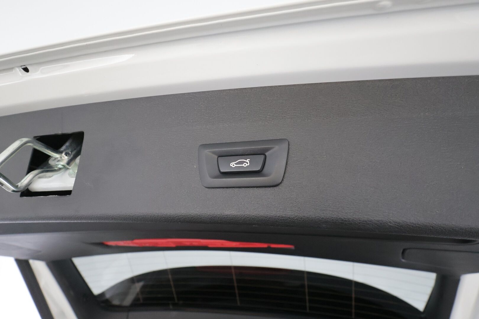 BMW X1 2021 F48 xDrive25e A Business M Sport - Adapt.Vakkari | LED | Sporttipenkit | P.Kamera | Puolinahat | Navi | Kahdet Renkaat |
