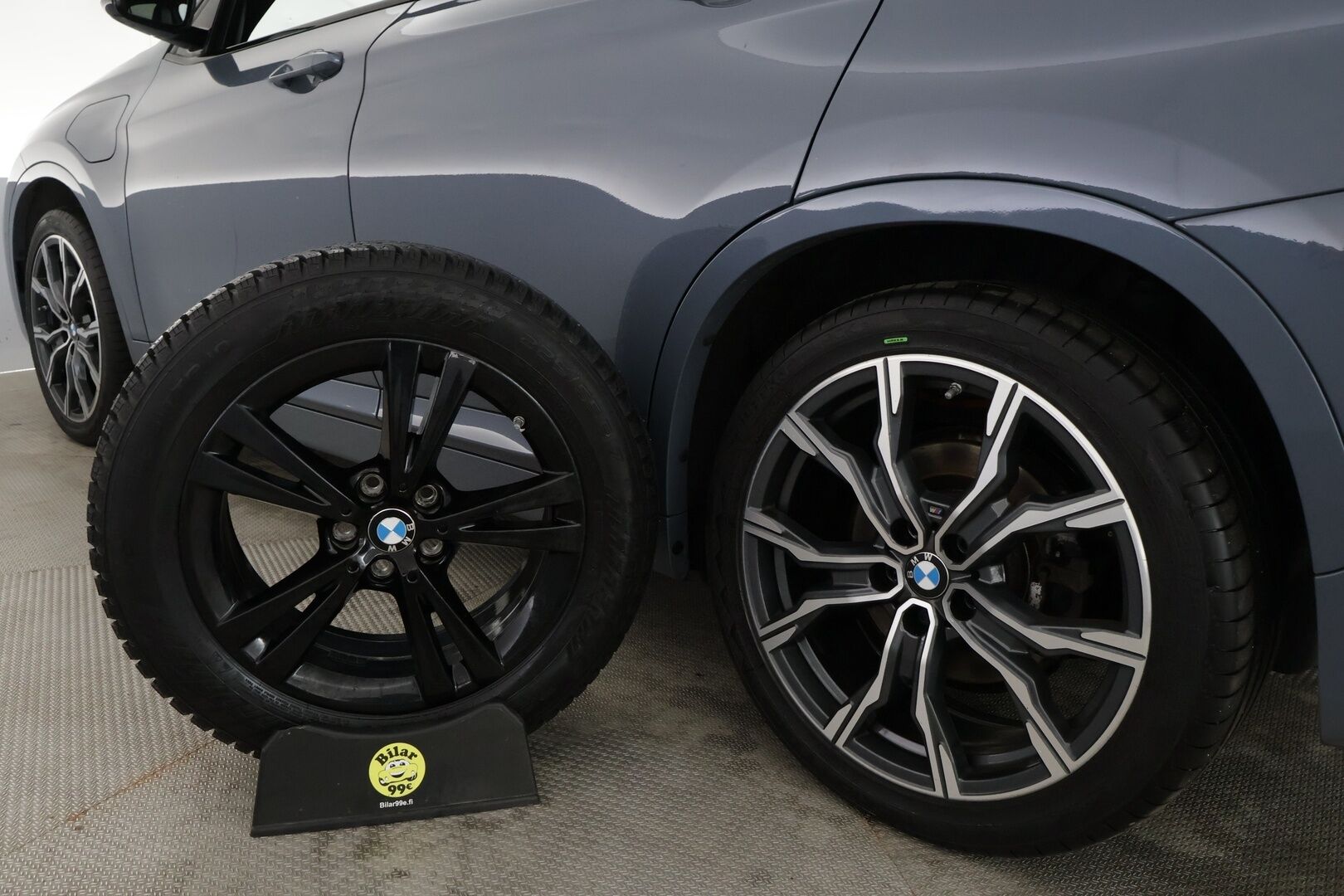 BMW X1 2021 F48 xDrive25e A Charged Edition M Sport - | ACC | LED | panorama | H/K | Sporttinahat | P.Kamera | HUD | Comfort access | Kahdet Renkaat |