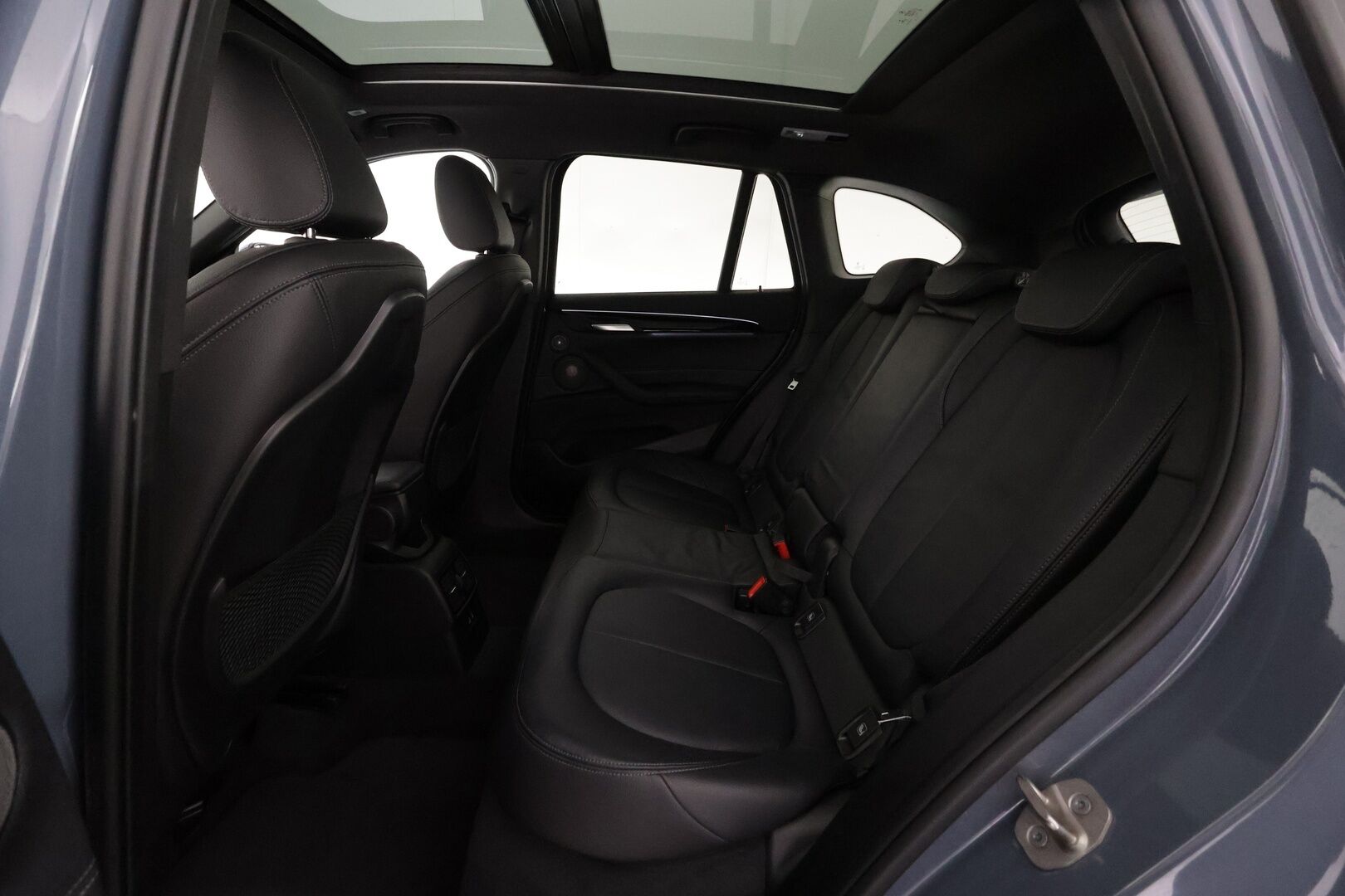 BMW X1 2021 F48 xDrive25e A Charged Edition M Sport - | ACC | LED | panorama | H/K | Sporttinahat | P.Kamera | HUD | Comfort access | Kahdet Renkaat |