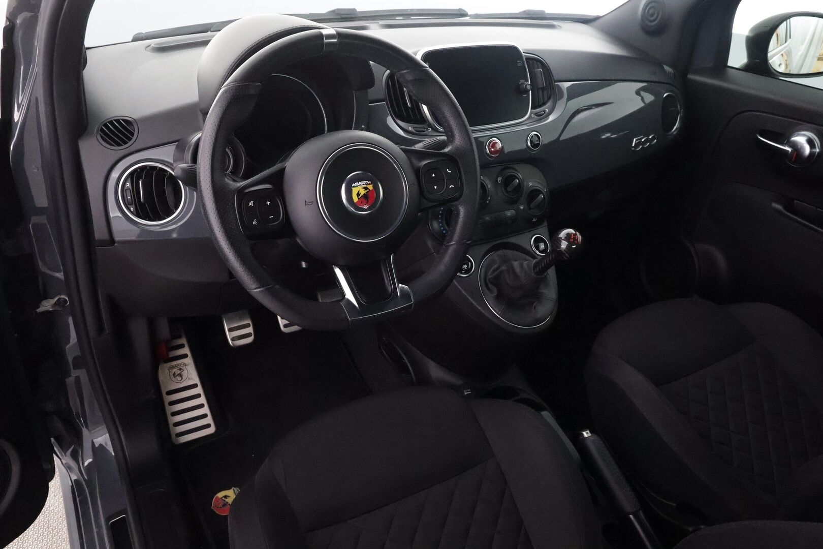 FIAT-ABARTH 500 2021 595 1.4 T-Jet 145 hv Turismo - | OZ Racing alut | Forge intake | Facelift | LED | Digimittaristo | Apple & Android | Bluetooth | Ahtopainemittari | Ilmastointi | 2x renkaat aluin | 