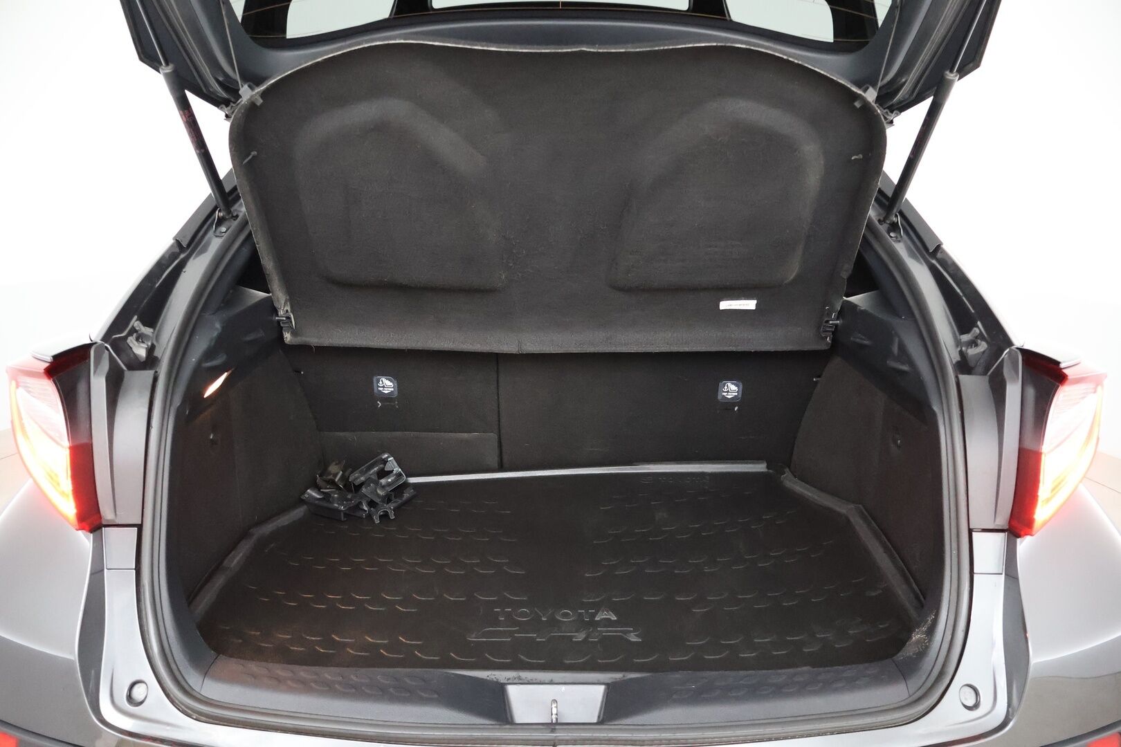 TOYOTA C-HR 2022 2,0 Hybrid Intense Business - | Facelift | Adapt.Vakkari | Peruutuskamera | Navi | Apple&Android | KeylessGo | LED-Valot |