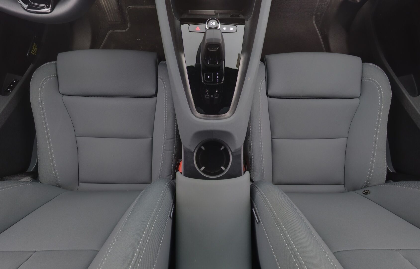 POLESTAR 2 2021 Long Range Dual Motor 78kWh  / Pilot&Plus -paketti / 360° Kamera / Harman&Kardon / Pixel LED / Lasikatto / Muistipenkki / KeylessGo / - Pilot&Plus -paketti | 360° Kamera | Harman&Kardon | Pixel LED | Lasikatto | Muistipenkki | KeylessGo