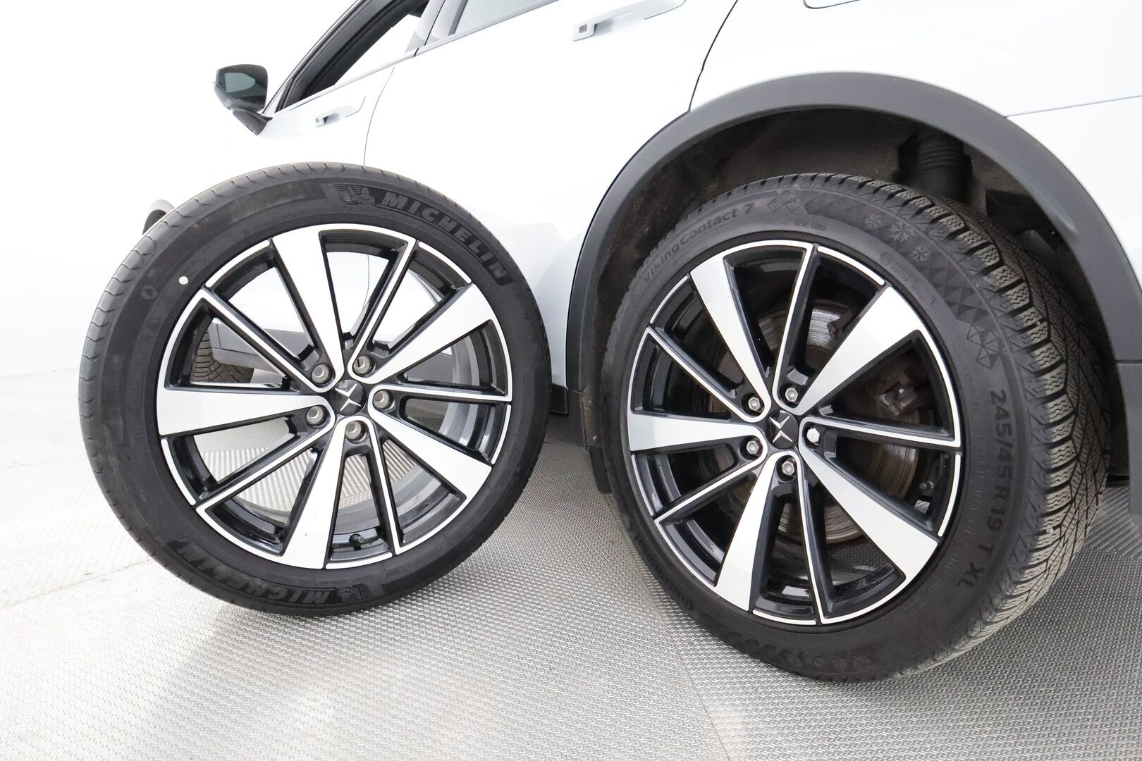 POLESTAR 2 2021 Long Range Dual Motor 78kWh  / Pilot&Plus -paketti / 360° Kamera / Harman&Kardon / Pixel LED / Lasikatto / Muistipenkki / KeylessGo / - Pilot&Plus -paketti | 360° Kamera | Harman&Kardon | Pixel LED | Lasikatto | Muistipenkki | KeylessGo