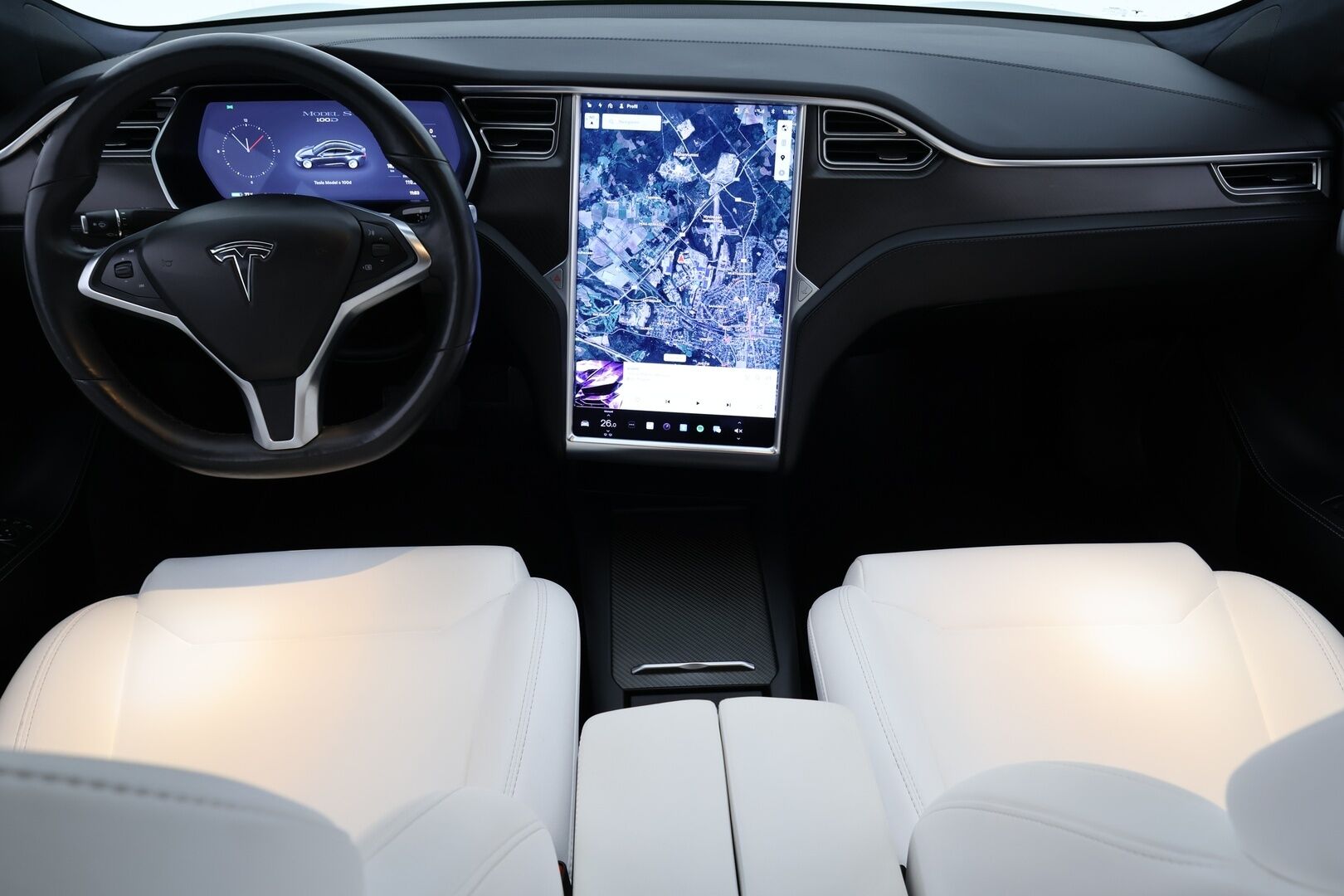TESLA MODEL S 2018 100D / Paranneltu Autopilot / Ilma-alusta / Premium Audio / P. Kamera / KeylessGo / Valkoinen nahkasisusta - 3,99 % KORKOTARJOUS TÄHÄN AUTOON - 31.5. ASTI! - 