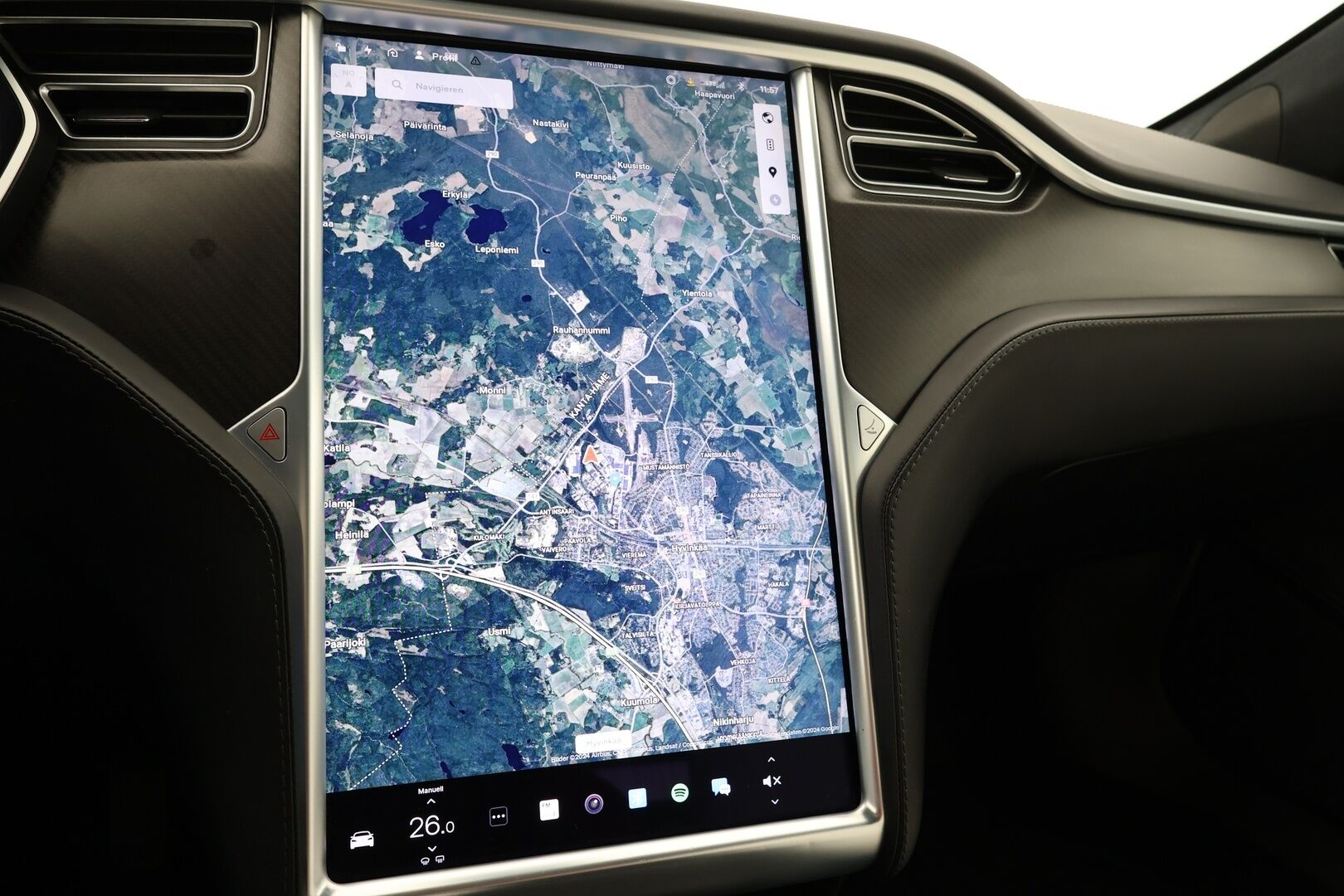 TESLA MODEL S 2018 100D / Paranneltu Autopilot / Ilma-alusta / Premium Audio / P. Kamera / KeylessGo / Valkoinen nahkasisusta - 3,99 % KORKOTARJOUS TÄHÄN AUTOON - 31.5. ASTI! - 