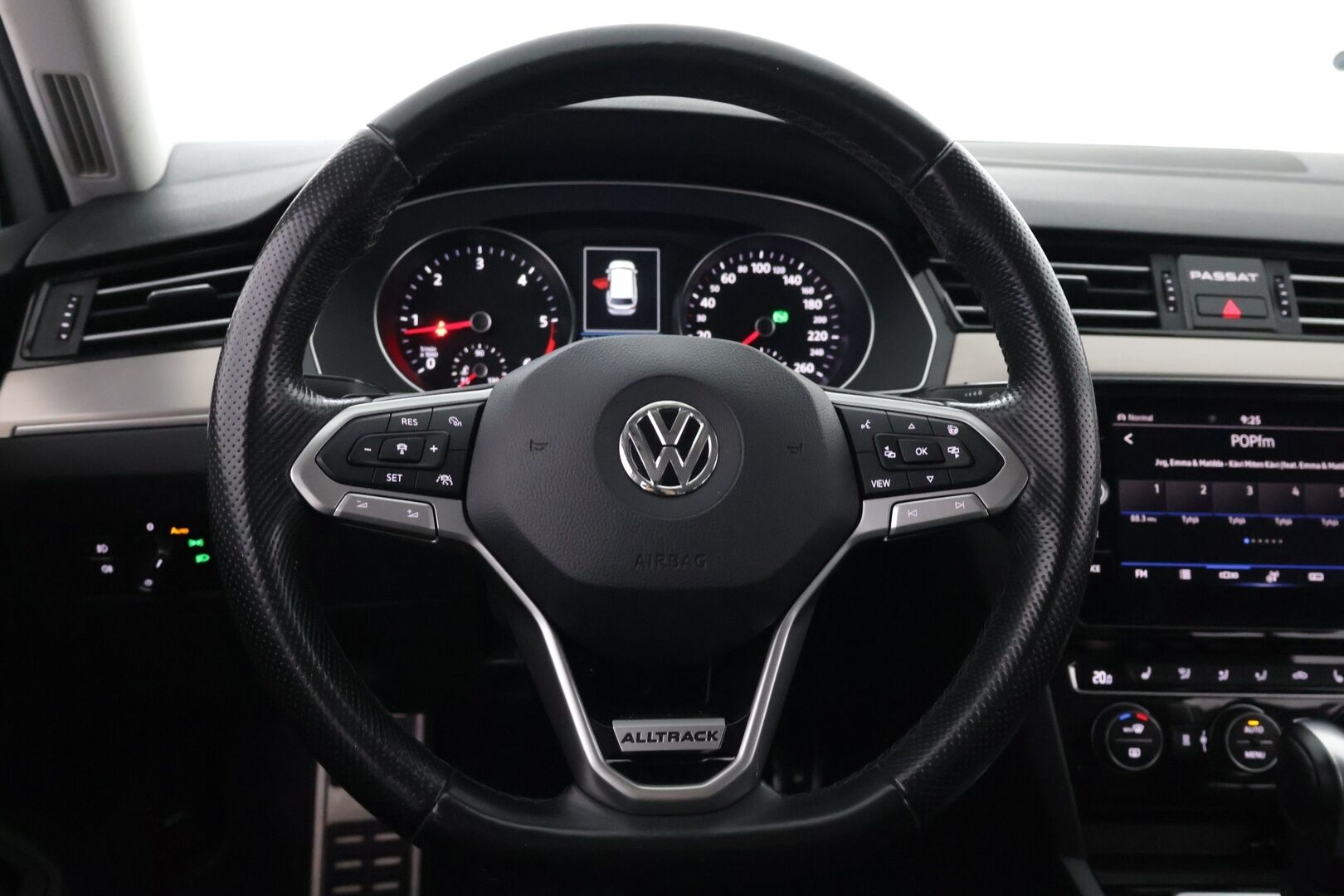 VOLKSWAGEN PASSAT 2020 Variant Alltrack 2,0 TDI SCR 140 kW (190 hv) 4MOTION DSG-automaatti - | ACC | Matrix LED | Navi | Koukku | Apple&Android | Ratinlämmitin | Webasto | Jakopää ja mekatroniikka 03/2026 |