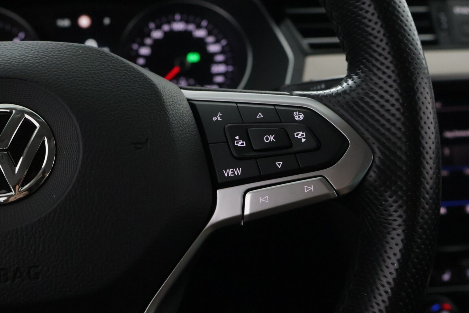 VOLKSWAGEN PASSAT 2020 Variant Alltrack 2,0 TDI SCR 140 kW (190 hv) 4MOTION DSG-automaatti - | ACC | Matrix LED | Navi | Koukku | Apple&Android | Ratinlämmitin | Webasto | Jakopää ja mekatroniikka 03/2026 |