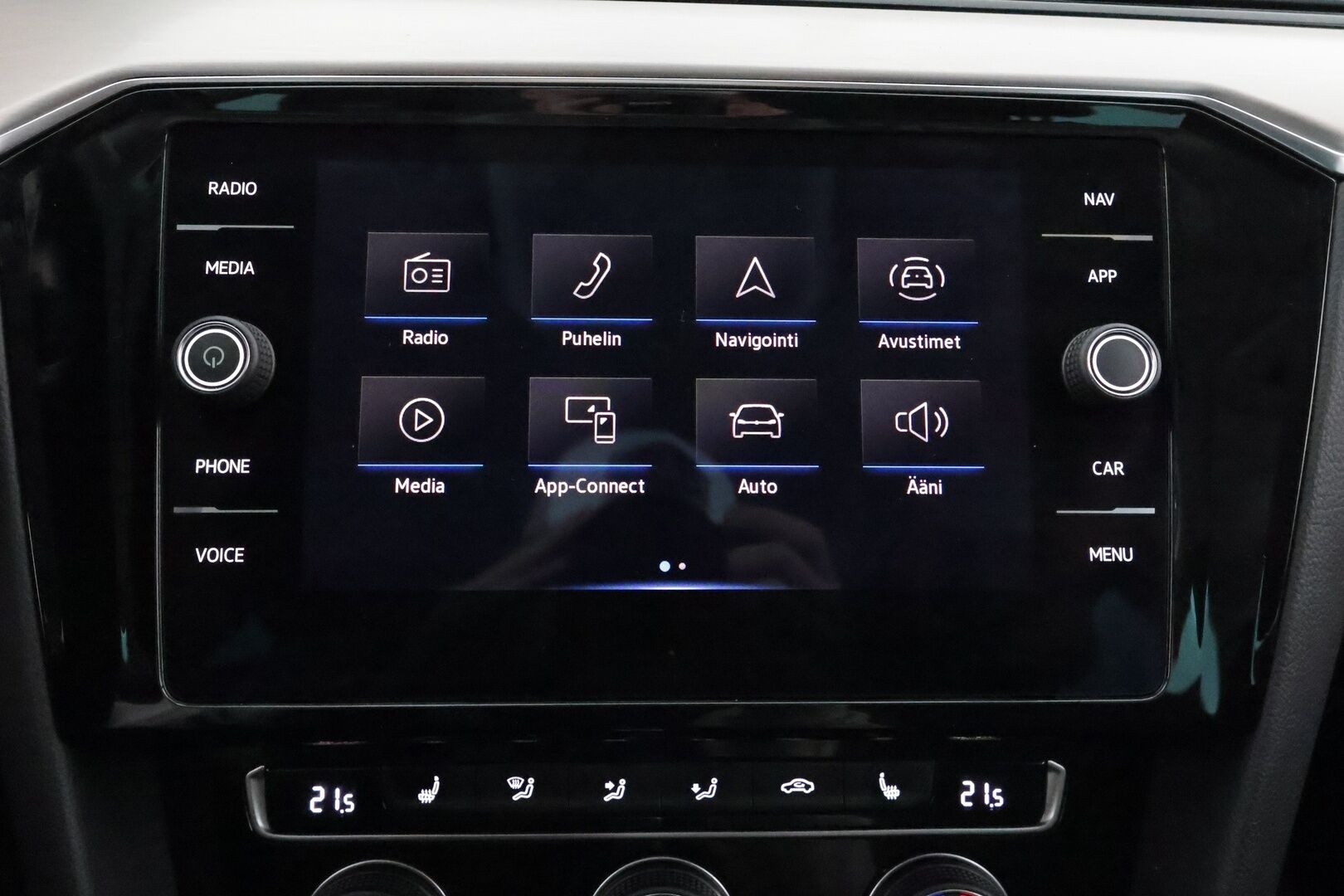 VOLKSWAGEN PASSAT 2020 Variant Alltrack 2,0 TDI SCR 140 kW (190 hv) 4MOTION DSG-automaatti - Webasto | Adapt. Vakkari | Matrix LED | Koukku | Apple&Android | Ratinlämmitin | Jakopää ja mekatroniikka 03/2026