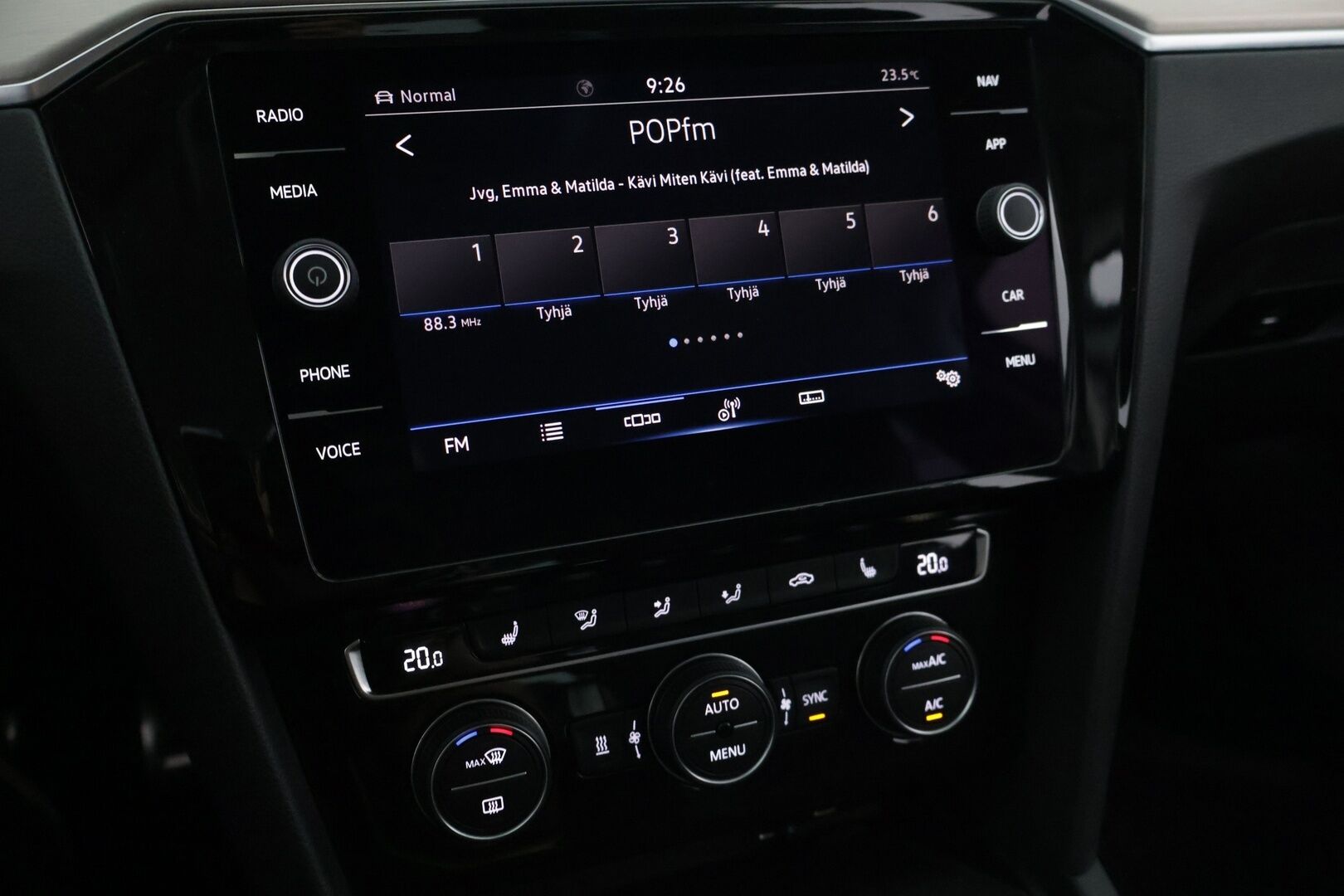 VOLKSWAGEN PASSAT 2020 Variant Alltrack 2,0 TDI SCR 140 kW (190 hv) 4MOTION DSG-automaatti - | ACC | Matrix LED | Navi | Koukku | Apple&Android | Ratinlämmitin | Webasto | Jakopää ja mekatroniikka 03/2026 |