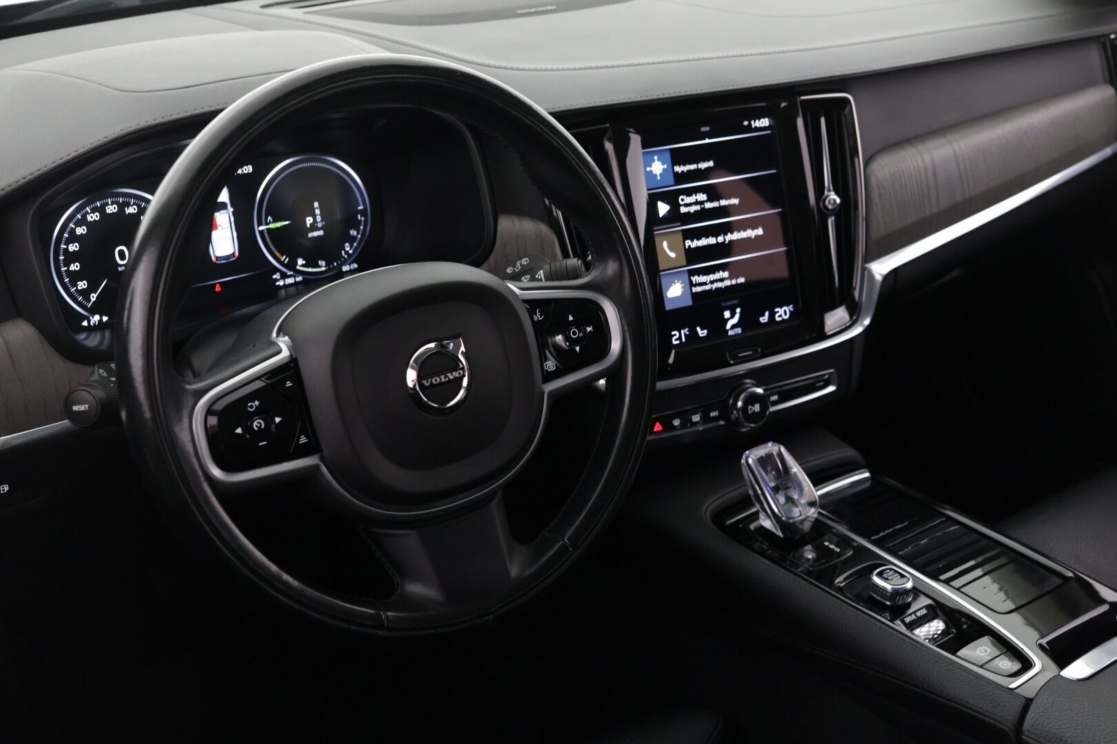 Volvo V90 2021 T8 AWD Recharge Inscription - Webasto / Pilot Assist / Harman&Kardon / Sporttinahat Muistilla / Koukku / P-kamera / BLIS / KeylessGo / 