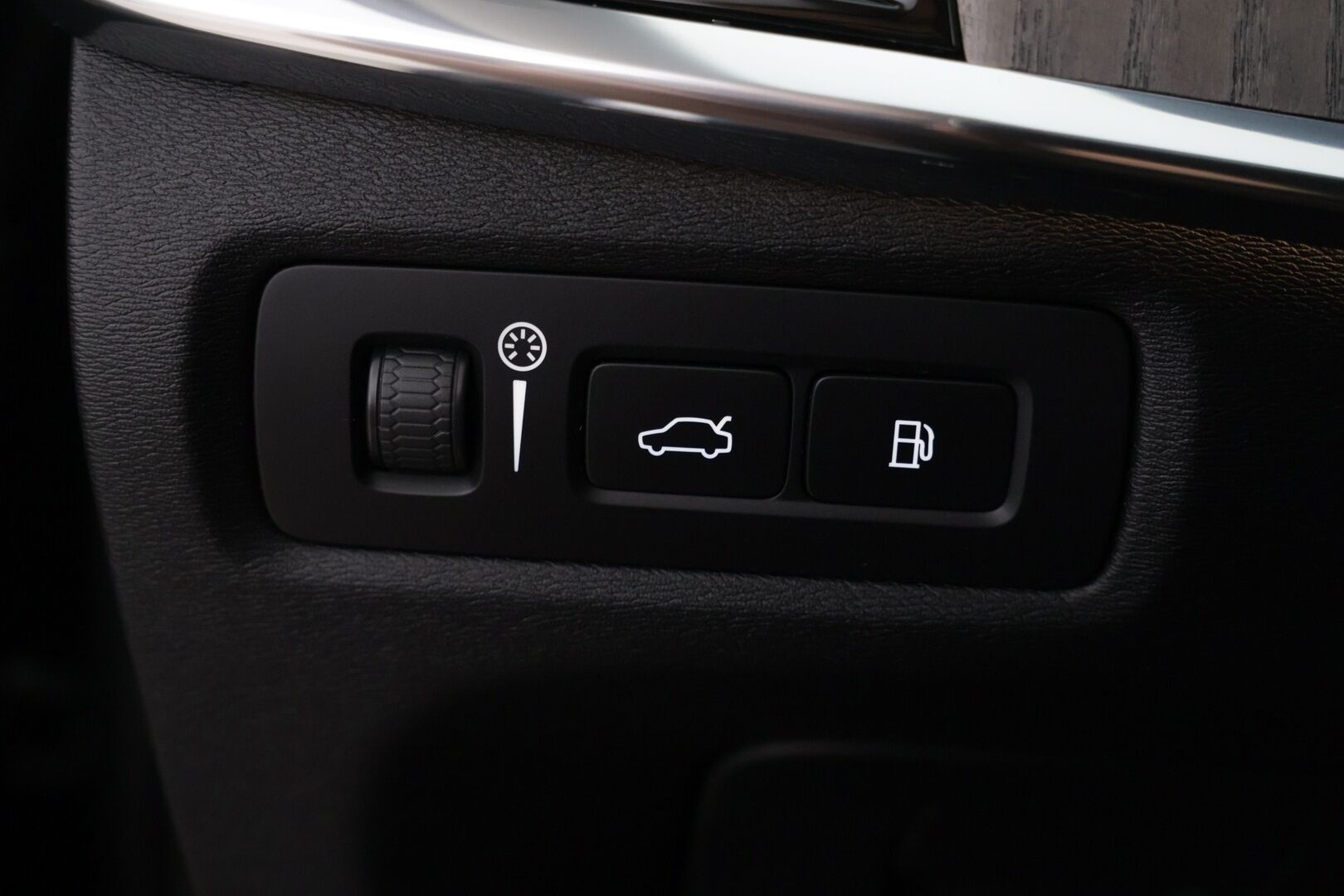 Volvo V90 2021 T8 AWD Recharge Inscription - Webasto / Pilot Assist / Harman&Kardon / Sporttinahat Muistilla / Koukku / P-kamera / BLIS / KeylessGo / 
