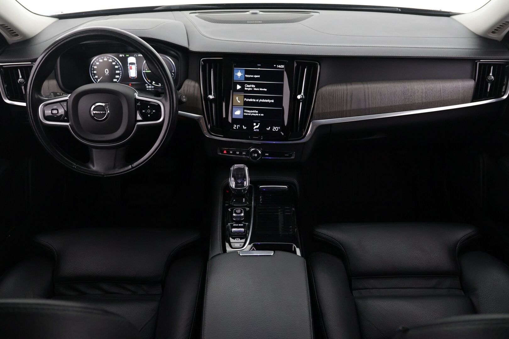 Volvo V90 2021 T8 AWD Recharge Inscription - Webasto / Pilot Assist / Harman&Kardon / Sporttinahat Muistilla / Koukku / P-kamera / BLIS / KeylessGo / 