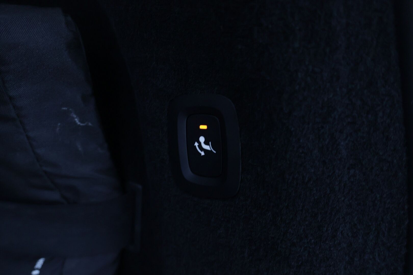 Volvo V90 2021 T8 AWD Recharge Inscription - Webasto / Pilot Assist / Harman&Kardon / Sporttinahat Muistilla / Koukku / P-kamera / BLIS / KeylessGo / 