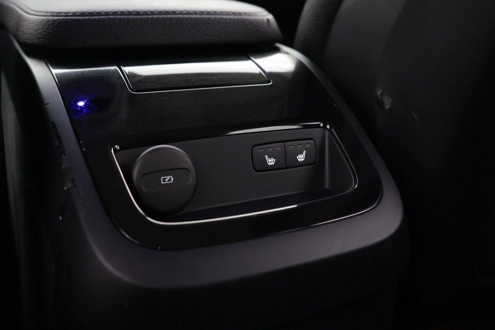 Volvo V90 2021 T8 AWD Recharge Inscription - Webasto / Pilot Assist / Harman&Kardon / Sporttinahat Muistilla / Koukku / P-kamera / BLIS / KeylessGo / 